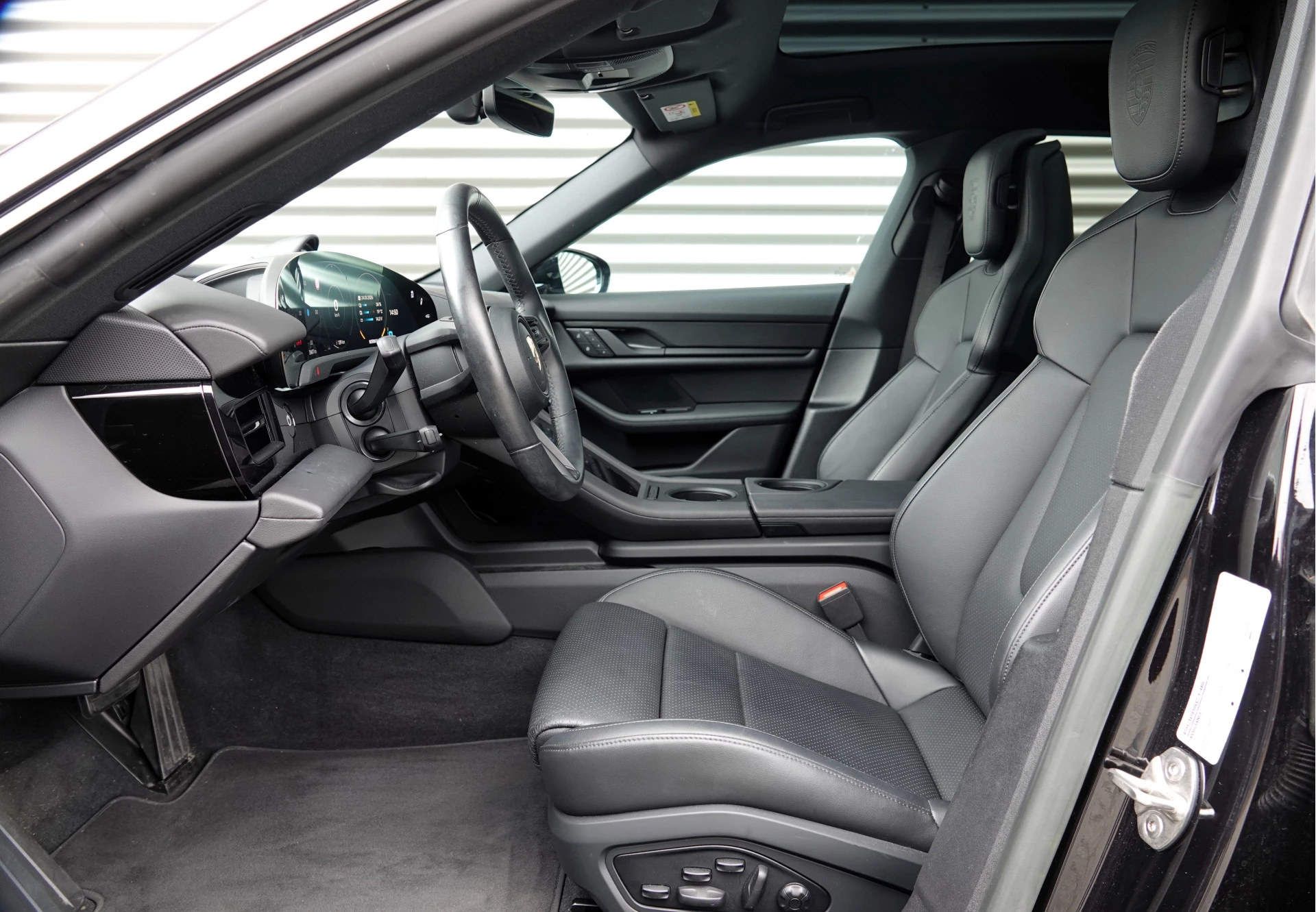 Hoofdafbeelding Porsche Taycan