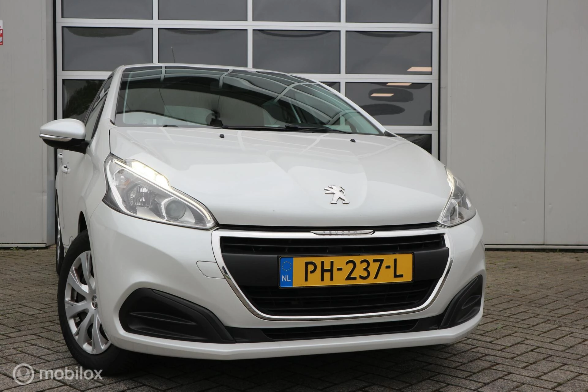 Hoofdafbeelding Peugeot 208