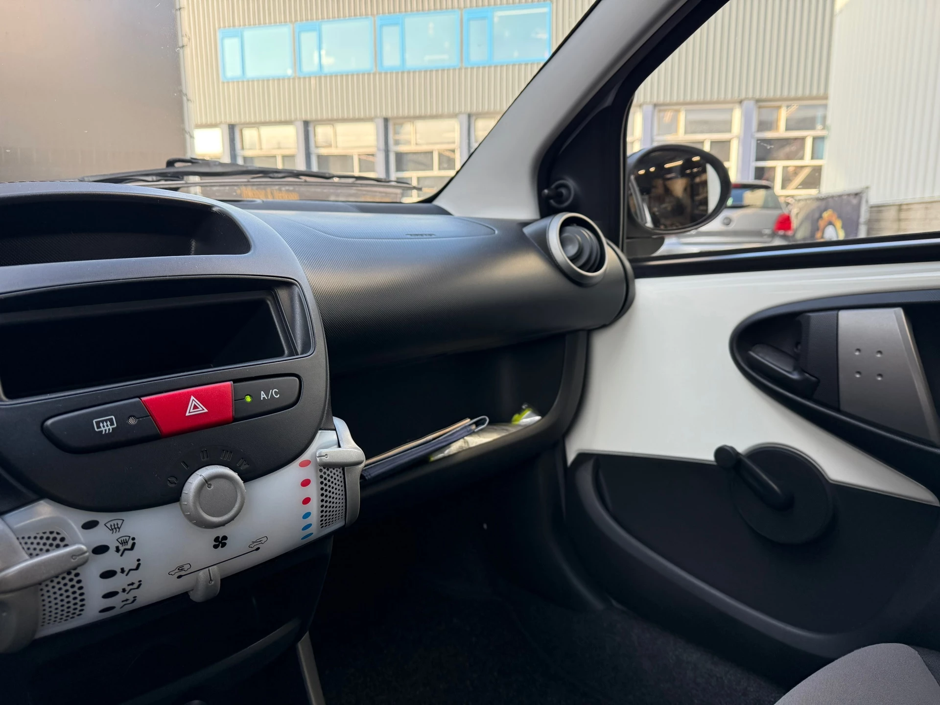 Hoofdafbeelding Peugeot 107