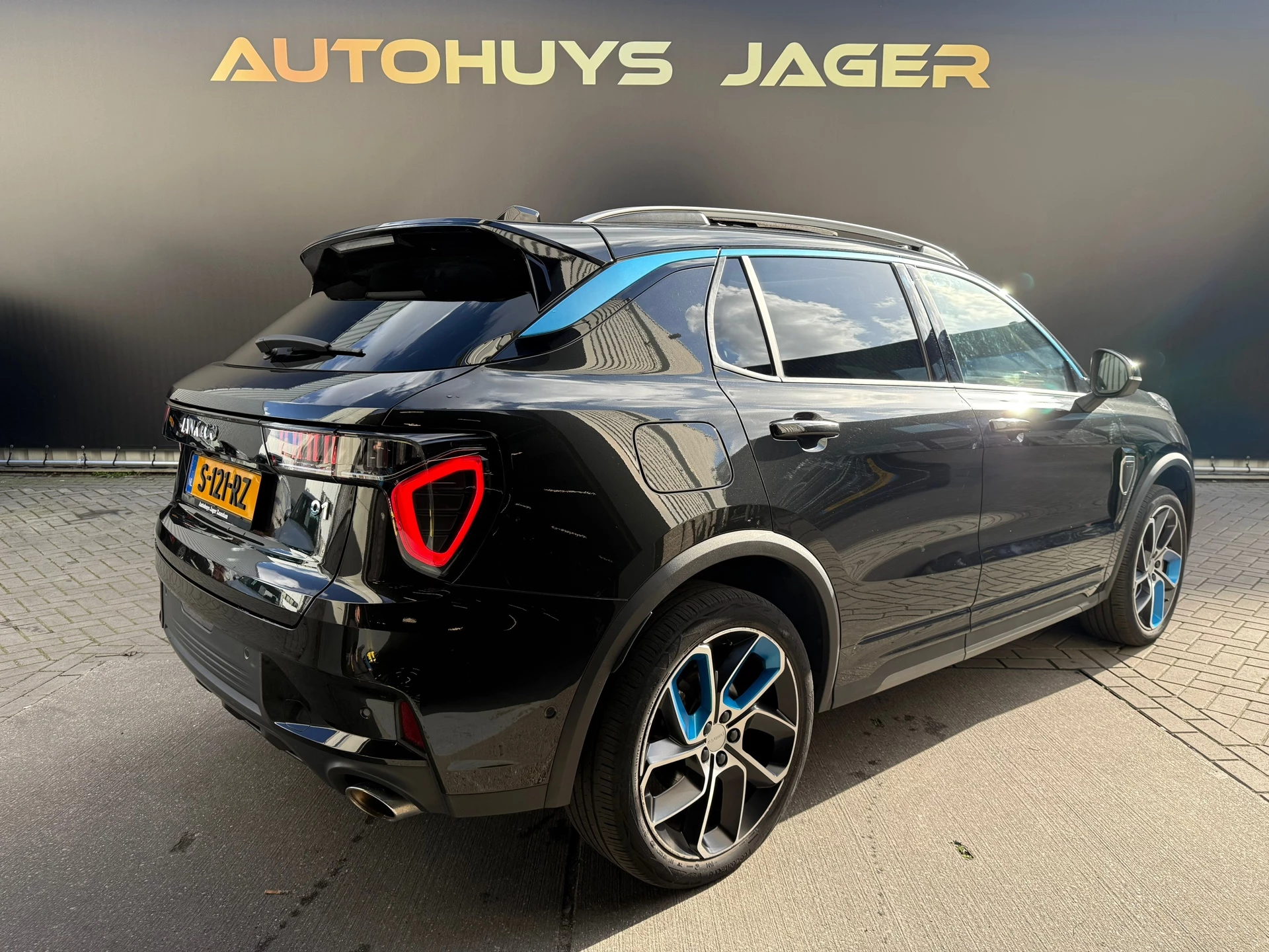 Hoofdafbeelding Lynk & Co 01