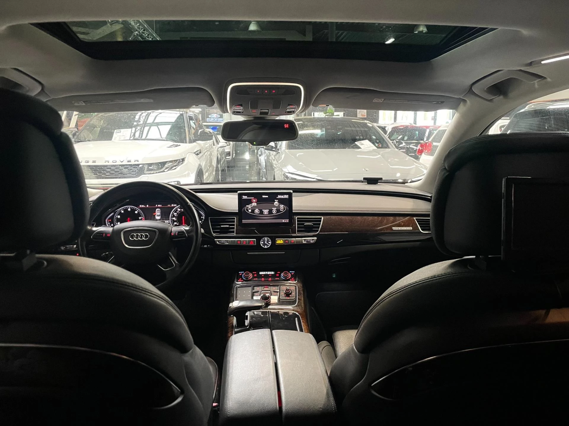 Hoofdafbeelding Audi A8