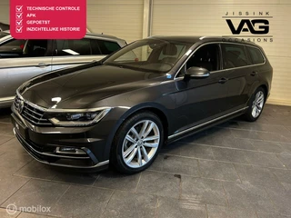 Volkswagen Passat 1.5TSI Highline R-Line Automaat Trekhaak Pano LED