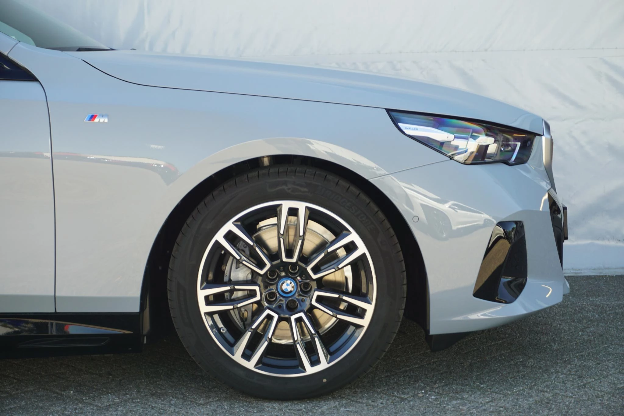 Hoofdafbeelding BMW i5