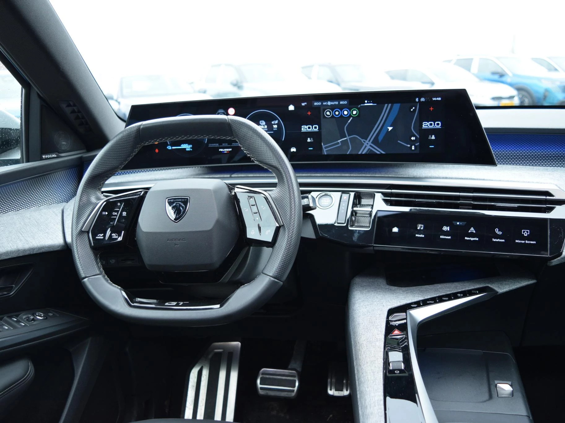 Hoofdafbeelding Peugeot e-3008