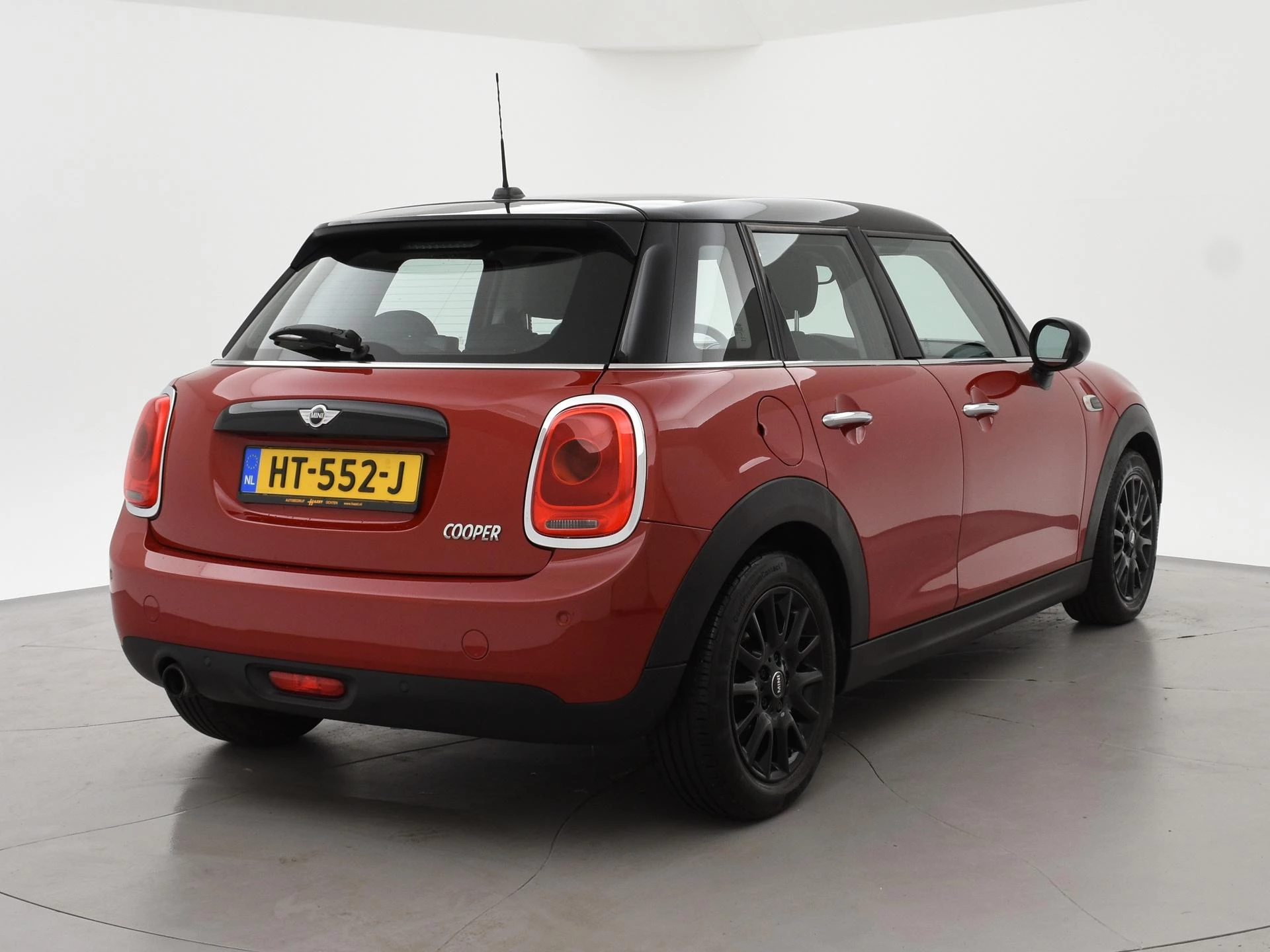 Hoofdafbeelding MINI 5-deurs