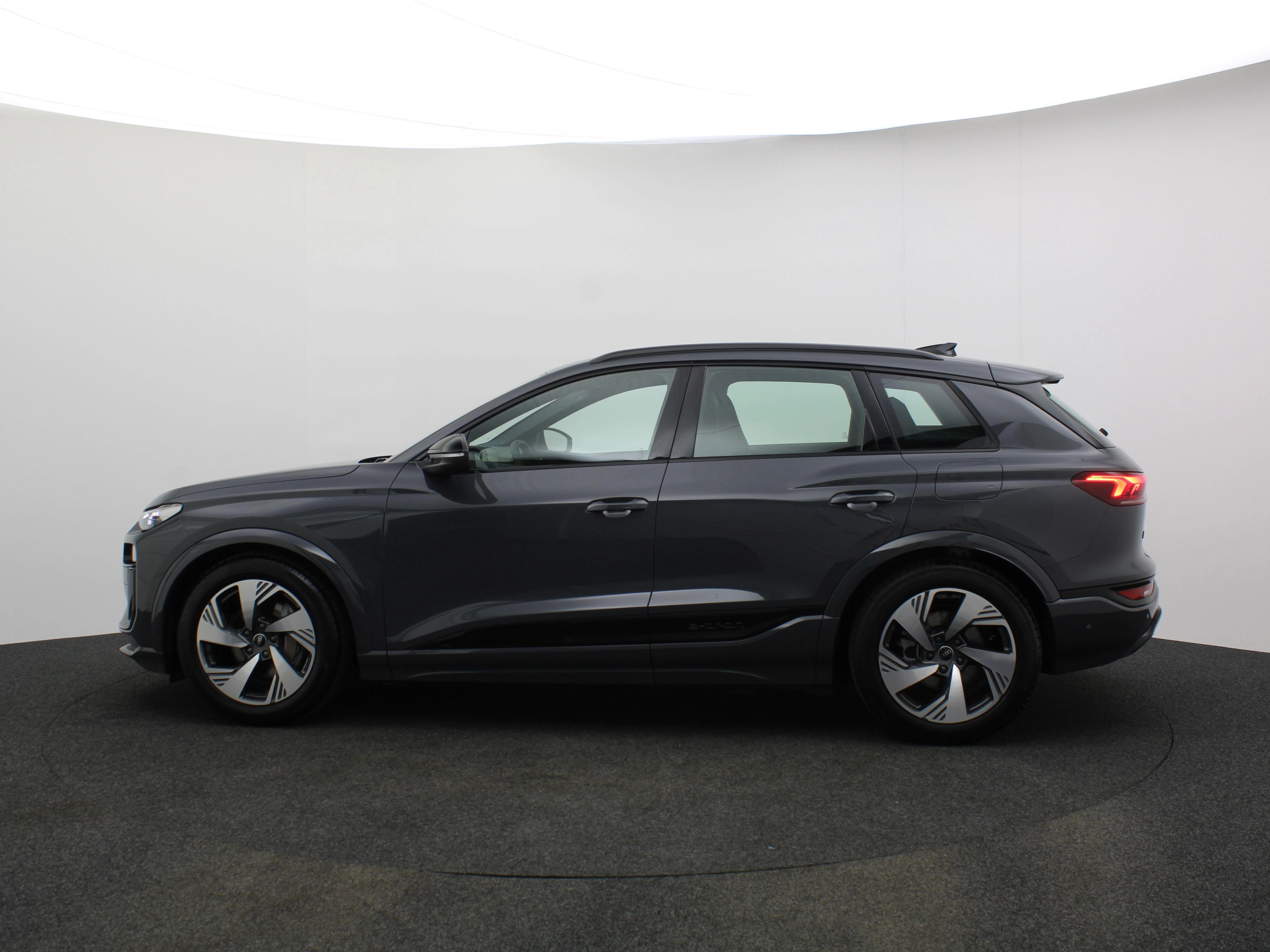 Hoofdafbeelding Audi Q6 e-tron