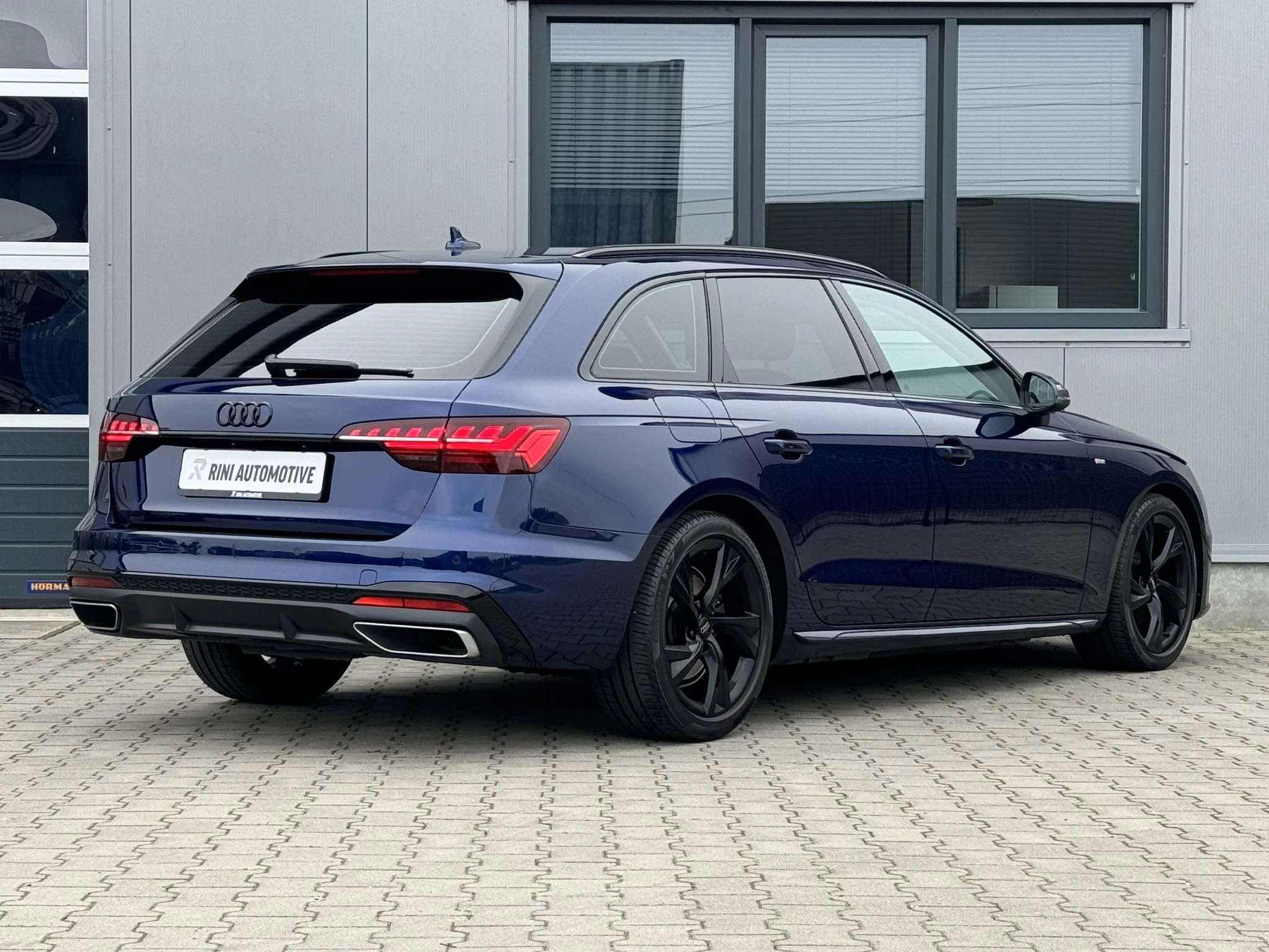 Hoofdafbeelding Audi A4