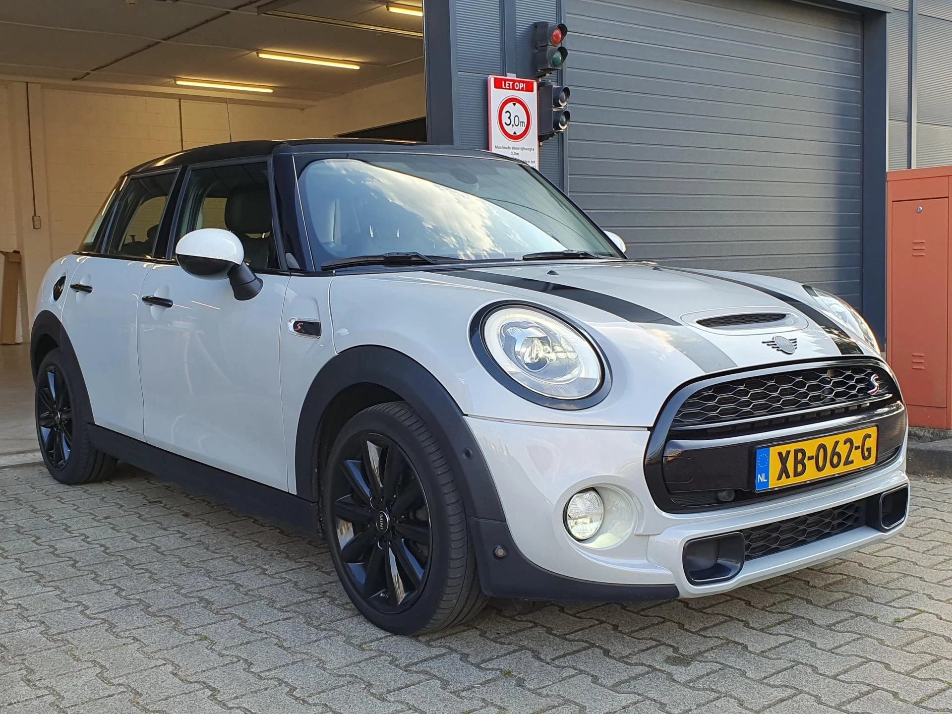 Hoofdafbeelding MINI Cooper S