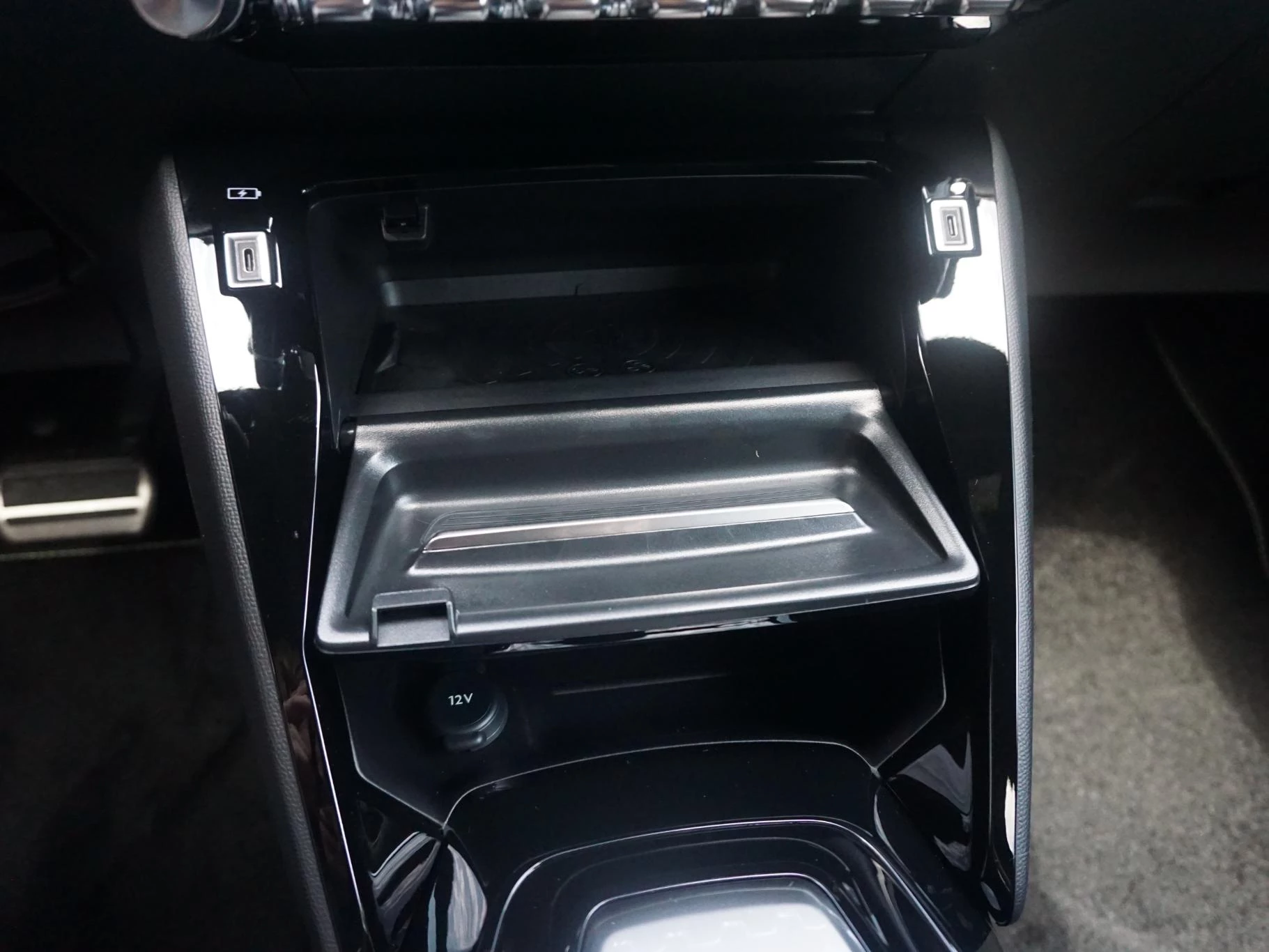 Hoofdafbeelding Peugeot e-208
