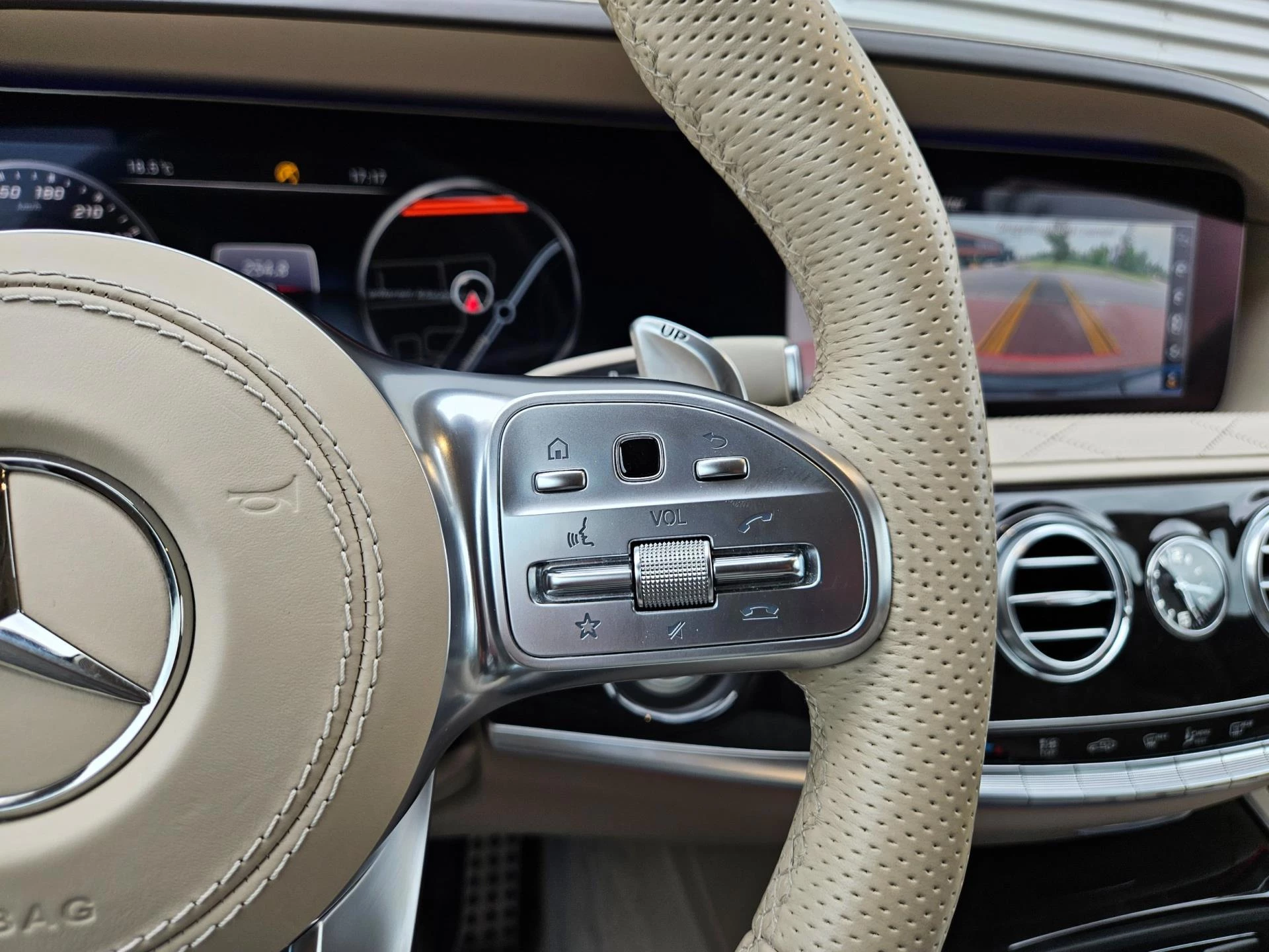 Hoofdafbeelding Mercedes-Benz S-Klasse