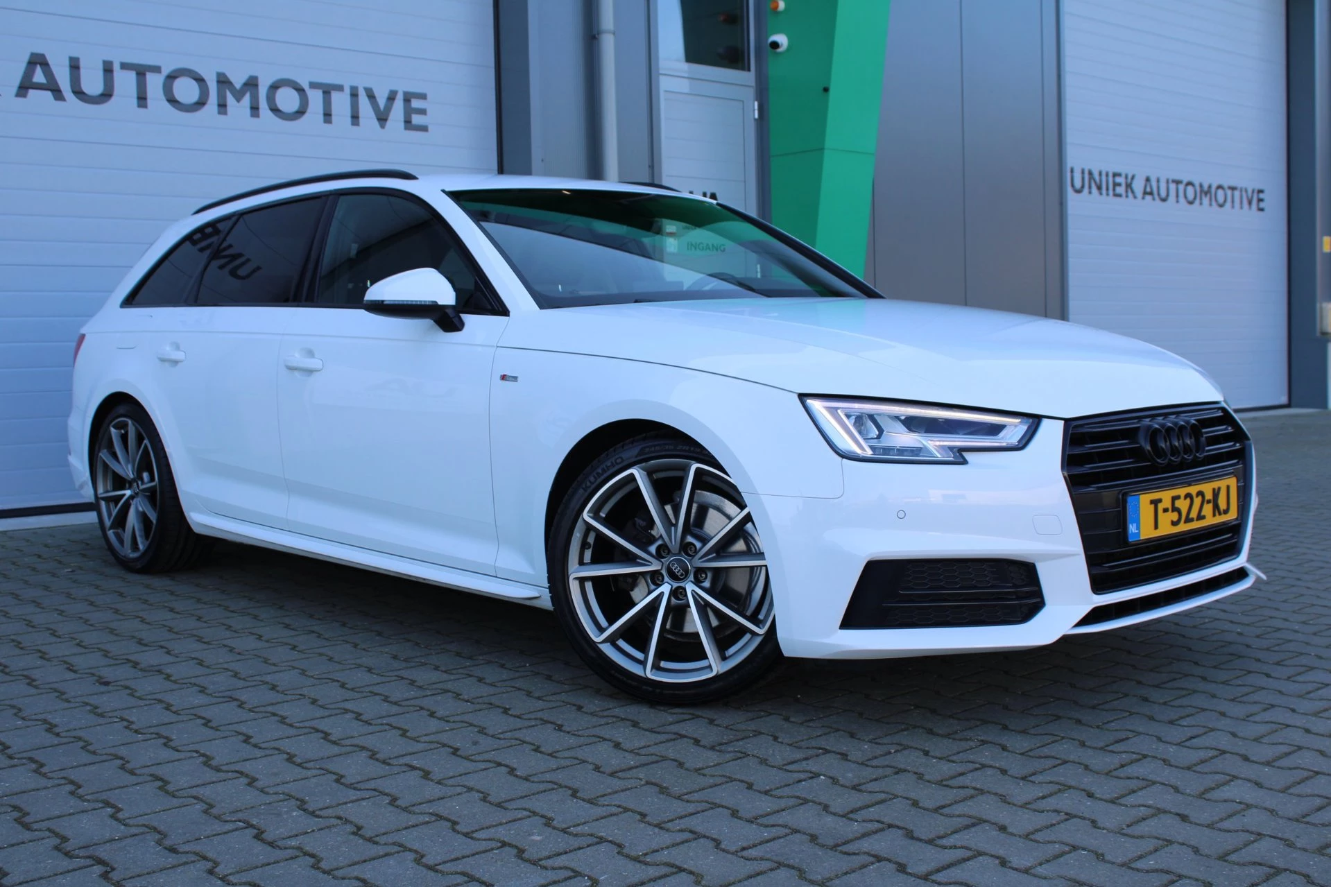 Hoofdafbeelding Audi A4