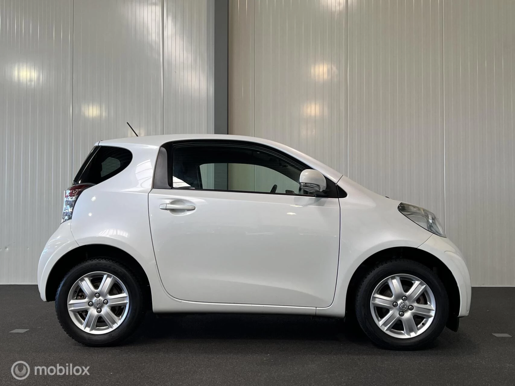 Hoofdafbeelding Toyota iQ