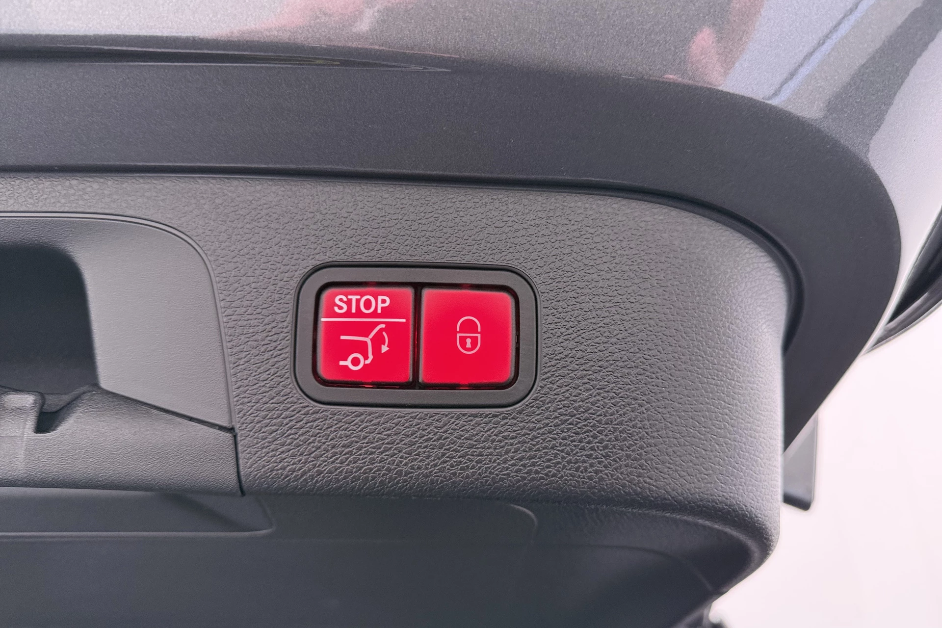 Hoofdafbeelding Mercedes-Benz EQC