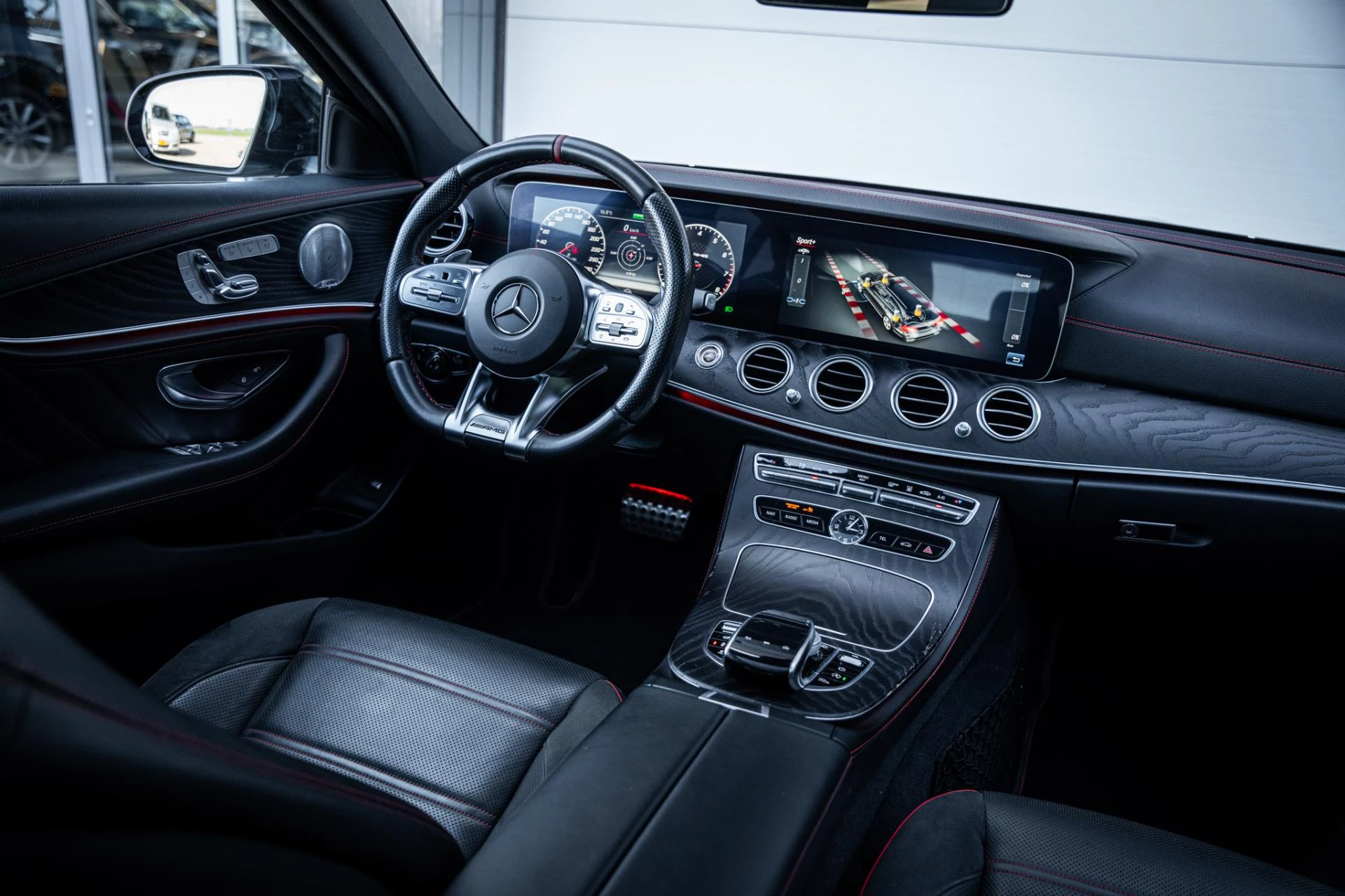 Hoofdafbeelding Mercedes-Benz E-Klasse
