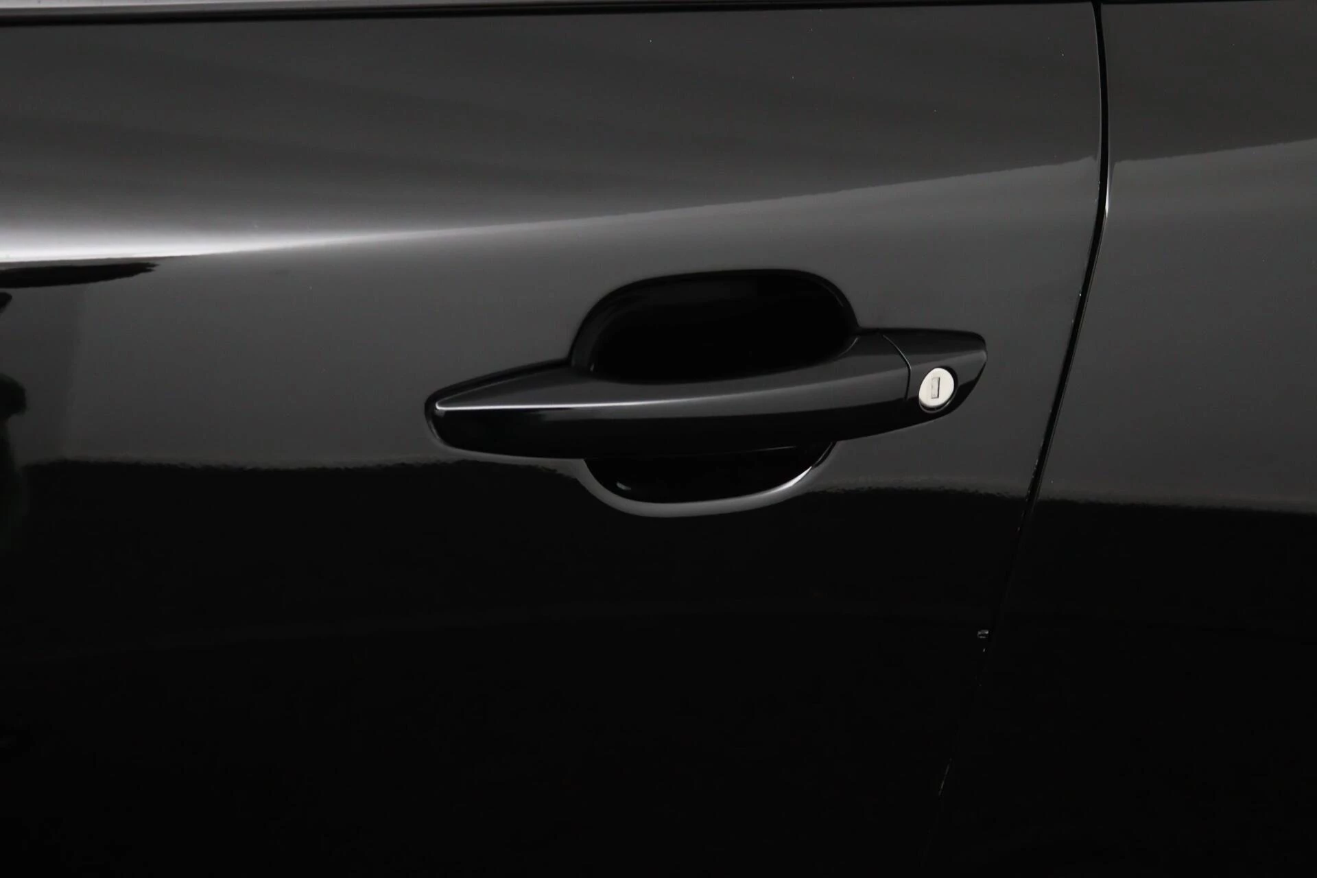 Hoofdafbeelding Peugeot e-2008