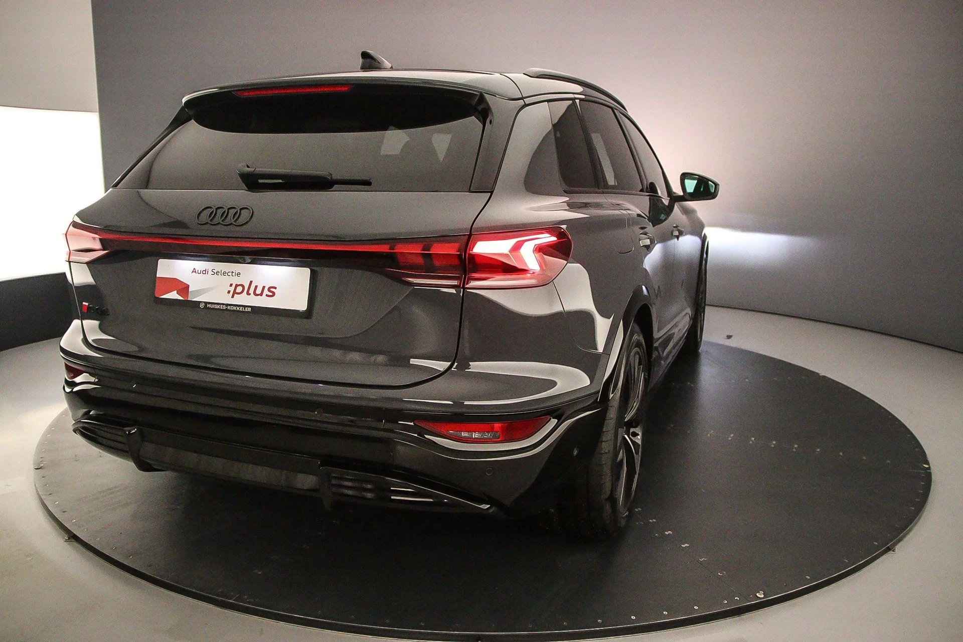 Hoofdafbeelding Audi SQ6
