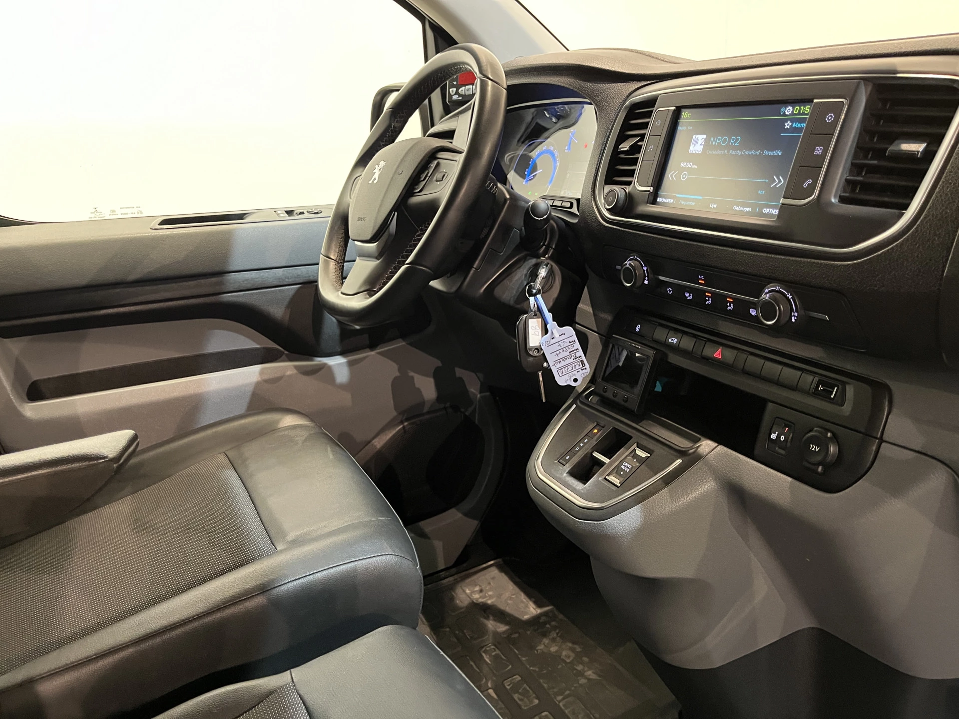 Hoofdafbeelding Peugeot e-Expert