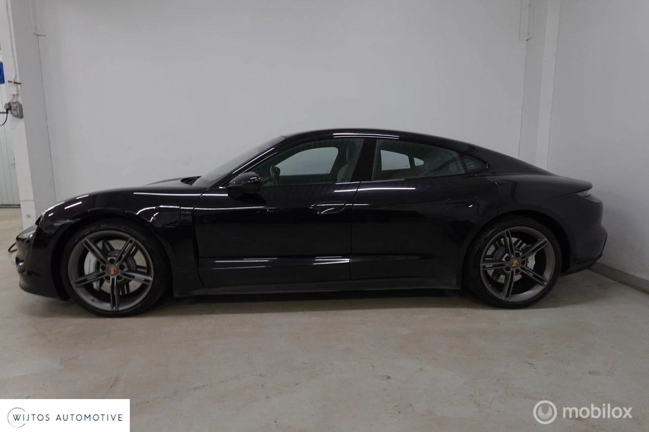 Hoofdafbeelding Porsche Taycan