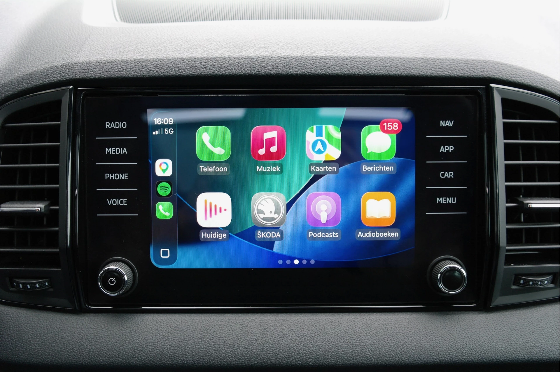 Hoofdafbeelding Škoda Karoq