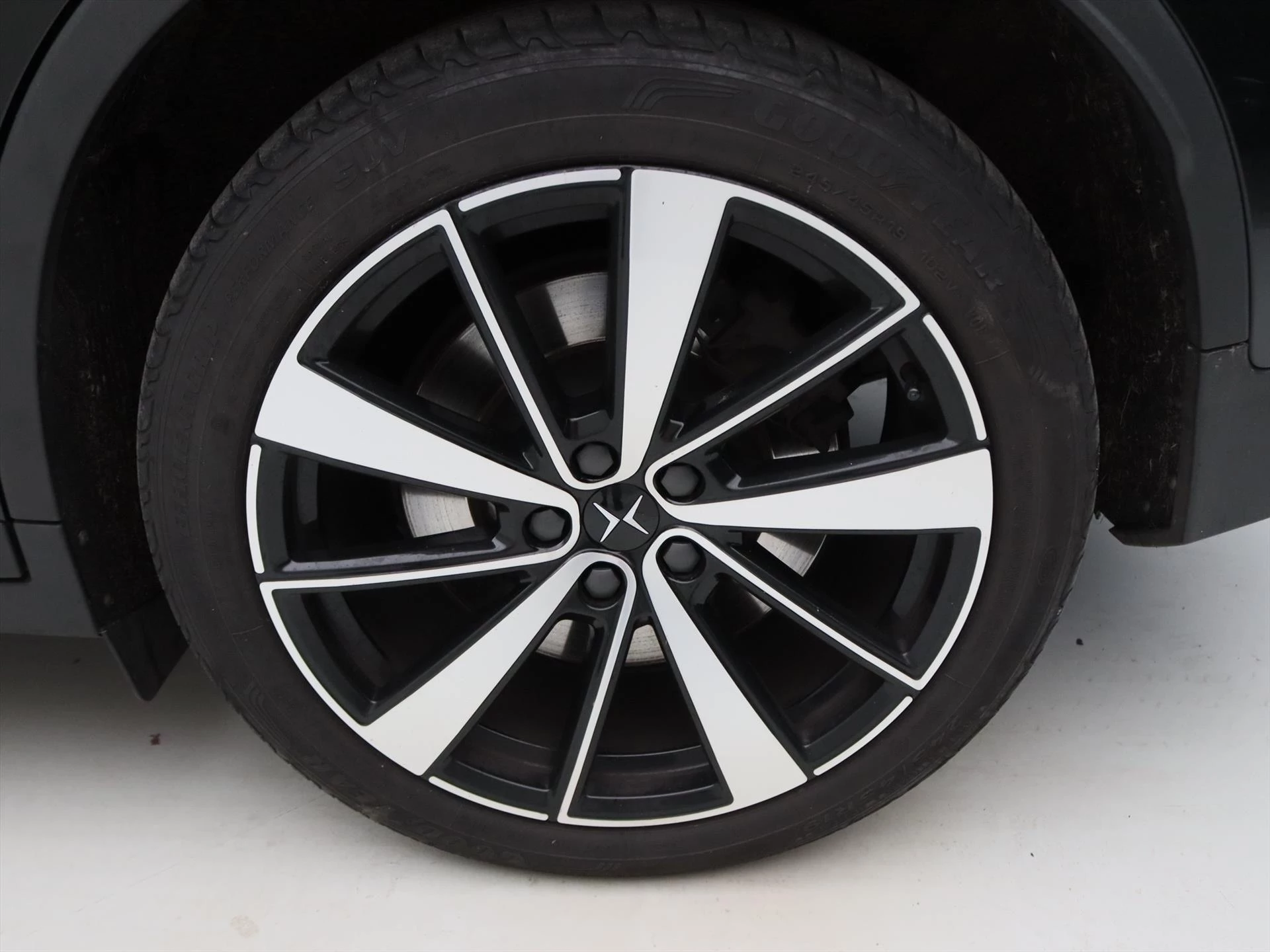 Hoofdafbeelding Polestar 2