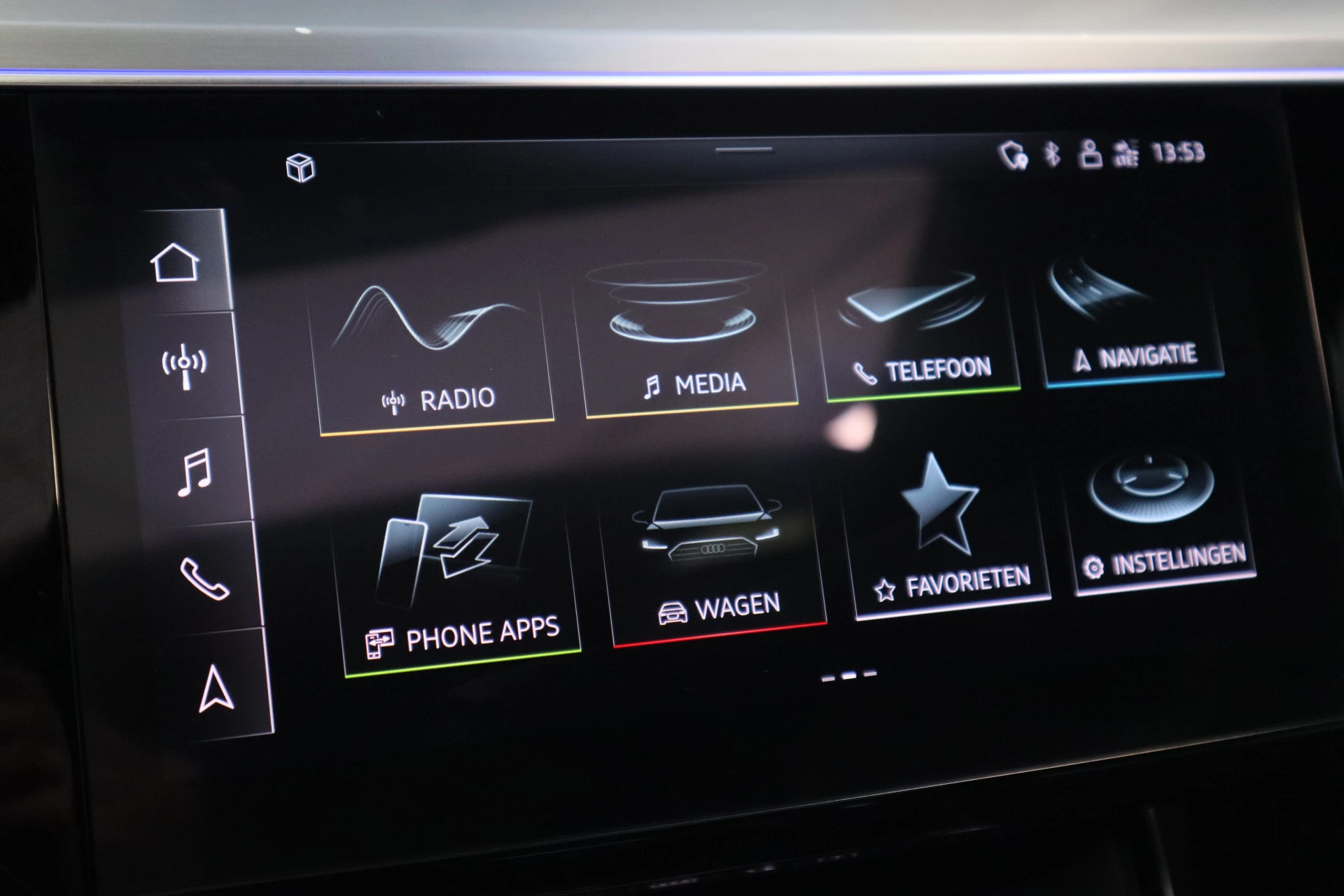 Hoofdafbeelding Audi e-tron