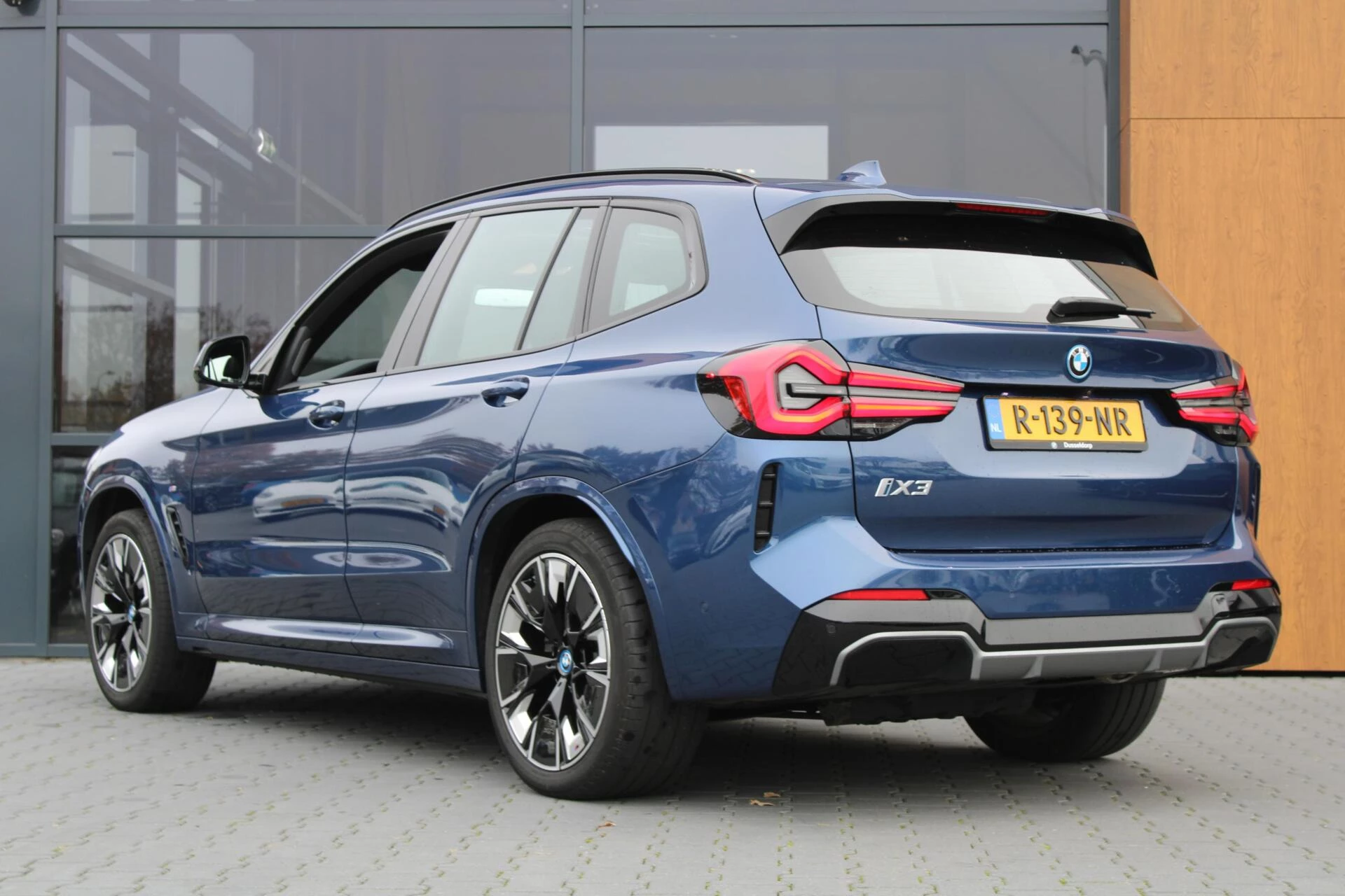 Hoofdafbeelding BMW iX3