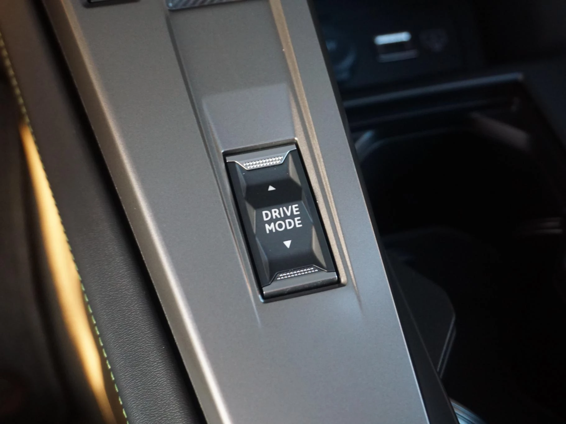 Hoofdafbeelding Peugeot e-308