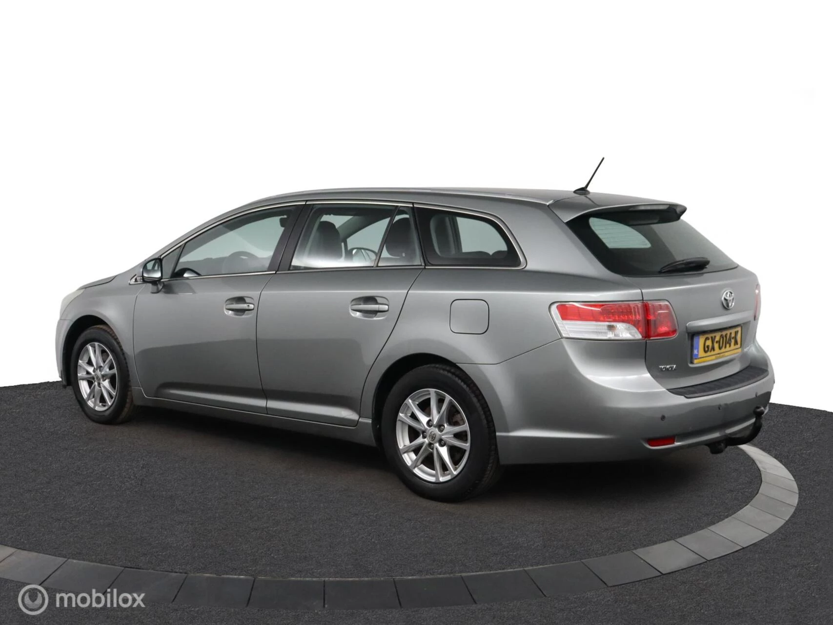 Hoofdafbeelding Toyota Avensis