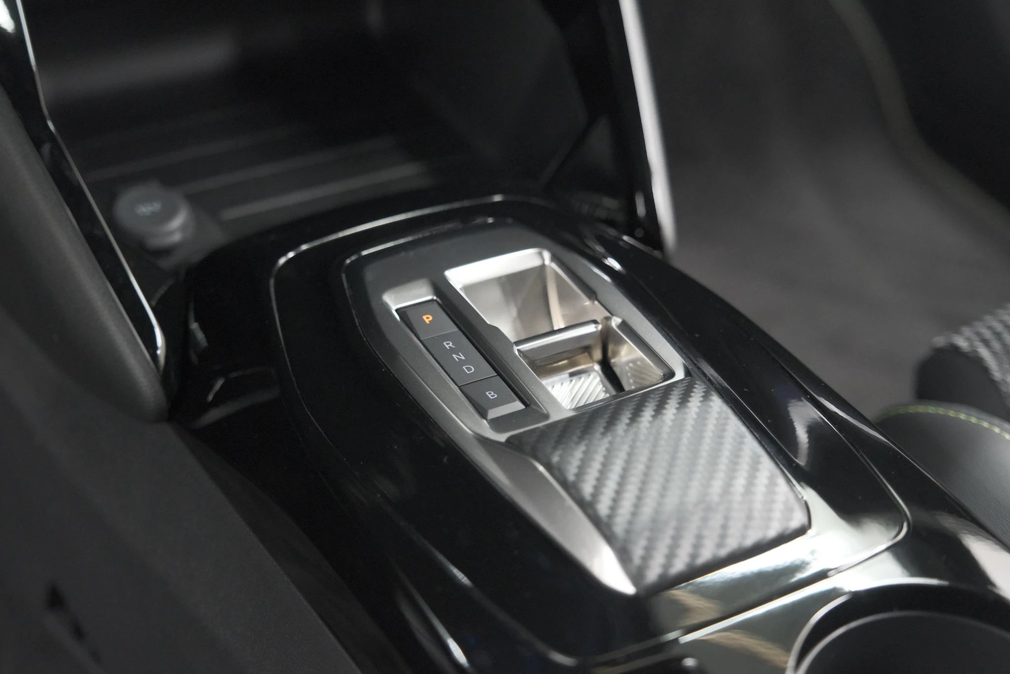 Hoofdafbeelding Peugeot e-2008