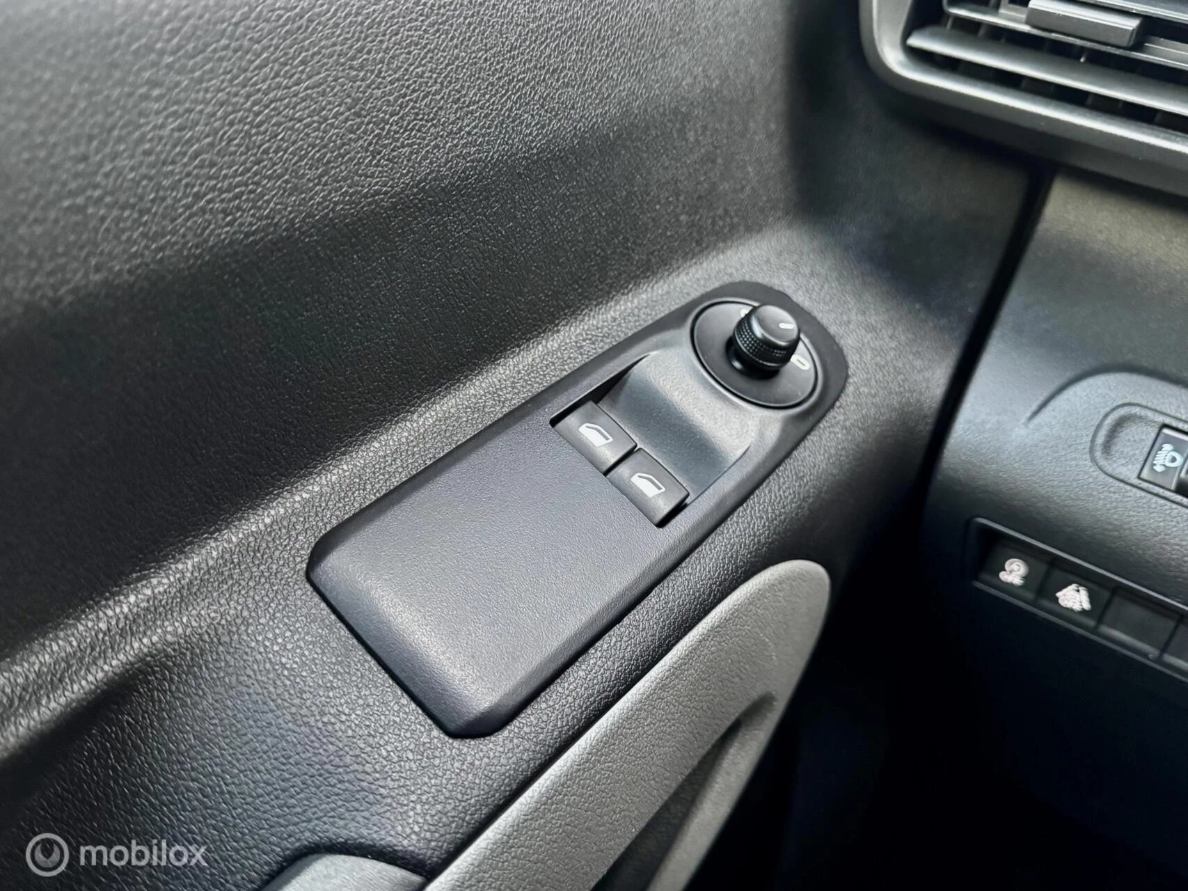 Hoofdafbeelding Peugeot Rifter