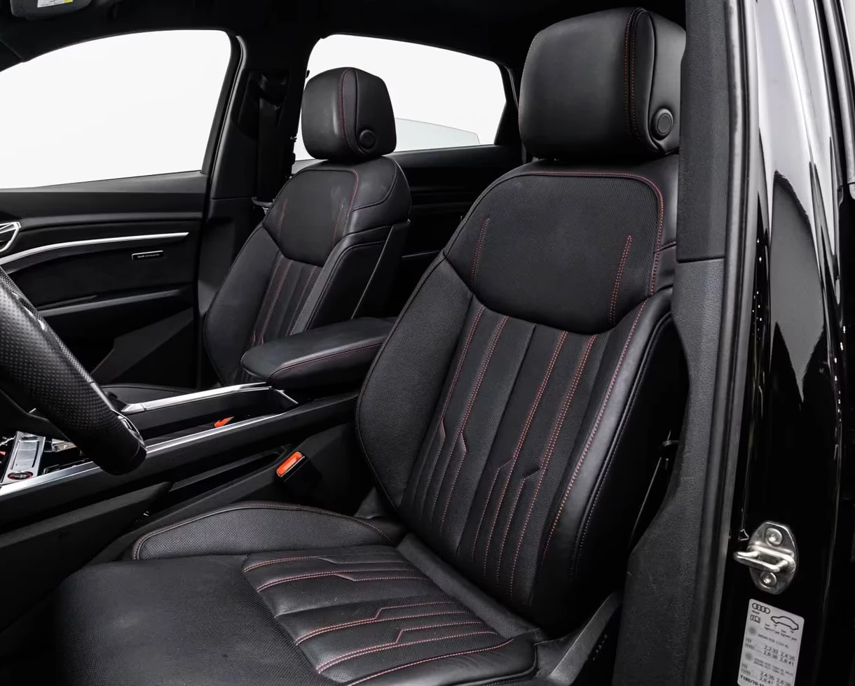 Hoofdafbeelding Audi e-tron