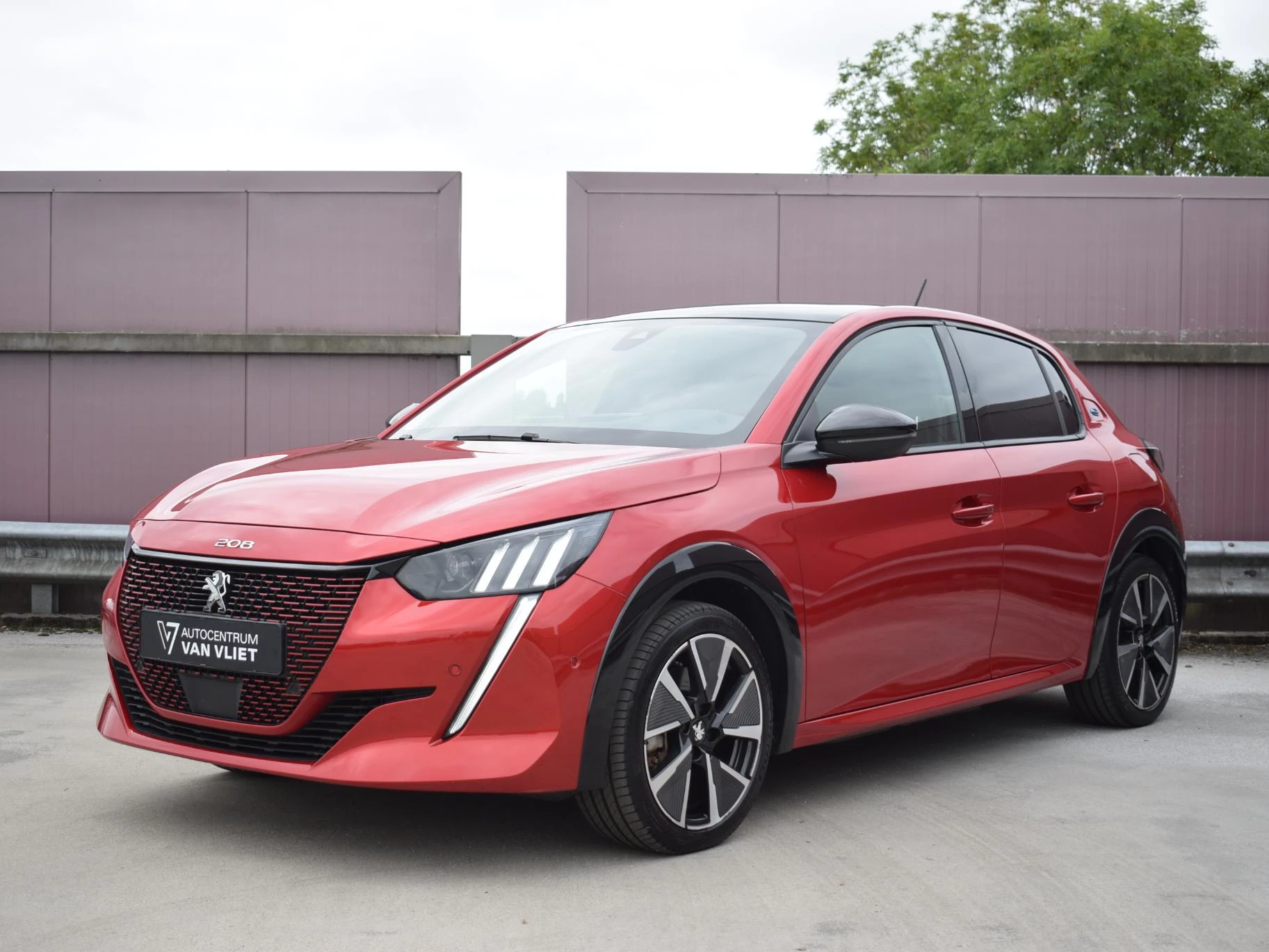 Hoofdafbeelding Peugeot e-208