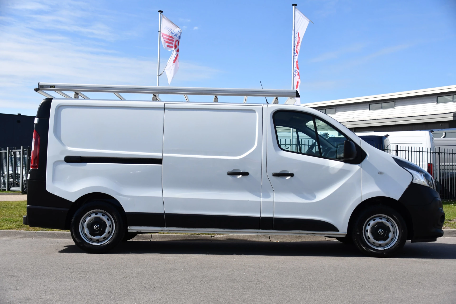 Hoofdafbeelding Nissan NV300