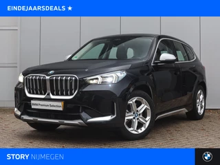 BMW iX1 xDrive30 High Executive xLine / Adaptieve LED / Head-Up / M Adaptief onderstel / Parking Assistant Plus / Comfort Access / Stoelverwarming / Live Cockpit Professional