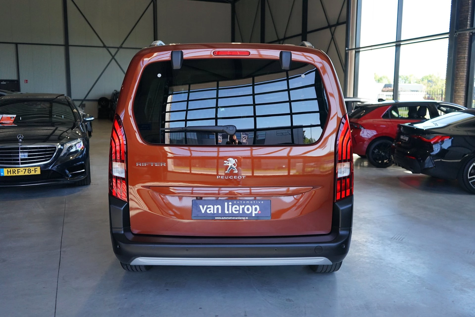 Hoofdafbeelding Peugeot Rifter