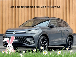 Volkswagen Tiguan 1.5 eHybrid R-Line Edition | Black Style | Panoramadak | Elektrische Trekhaak | 20" Lichtmetaal | Head-Up Display | Massage Stoelen | Dodehoeksensor | Lane Assist | Sportstoelen |