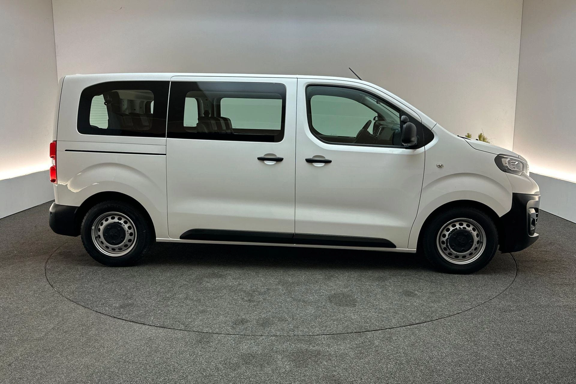 Hoofdafbeelding Peugeot Traveller
