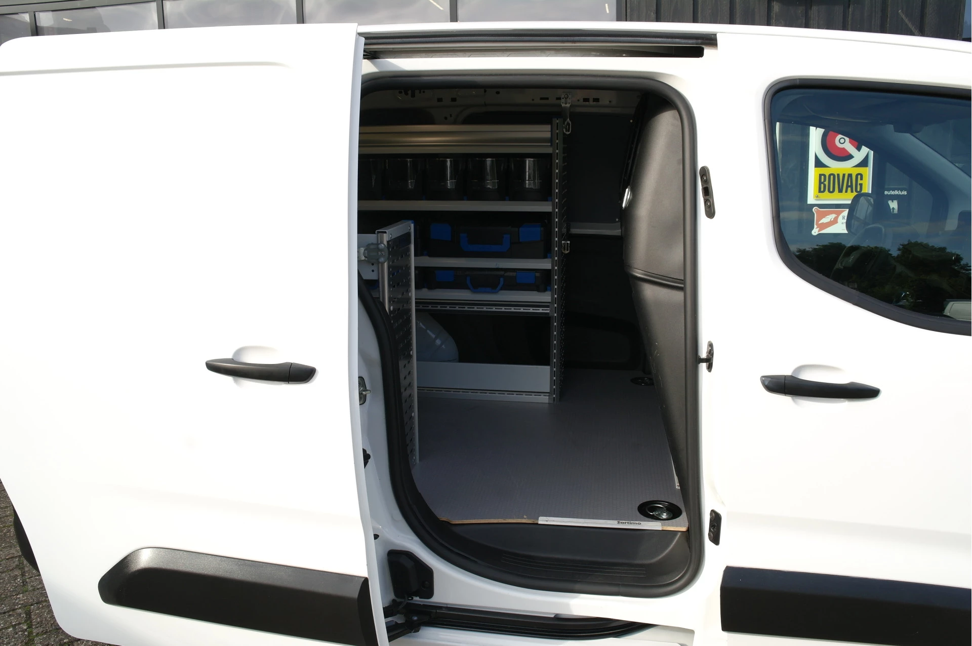 Hoofdafbeelding Peugeot Partner