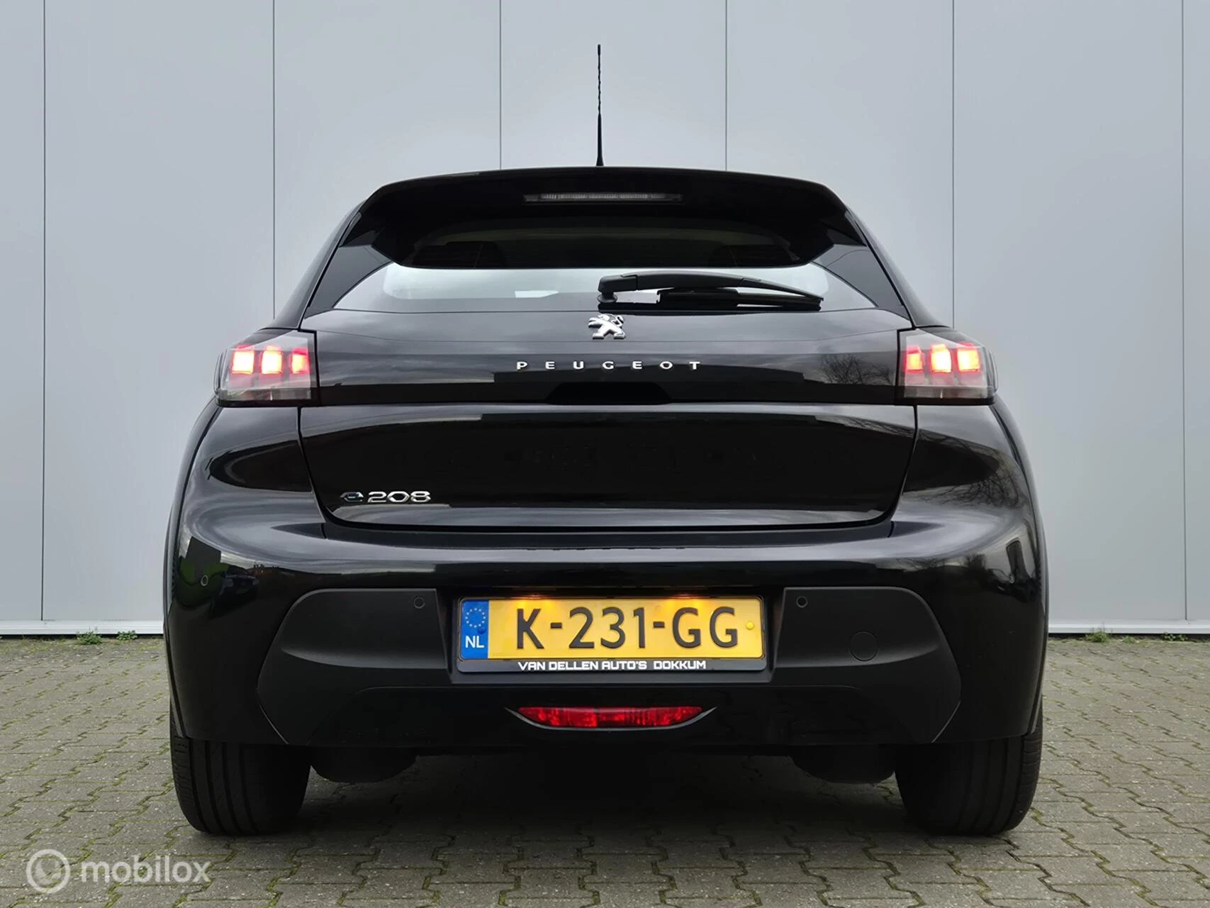 Hoofdafbeelding Peugeot e-208