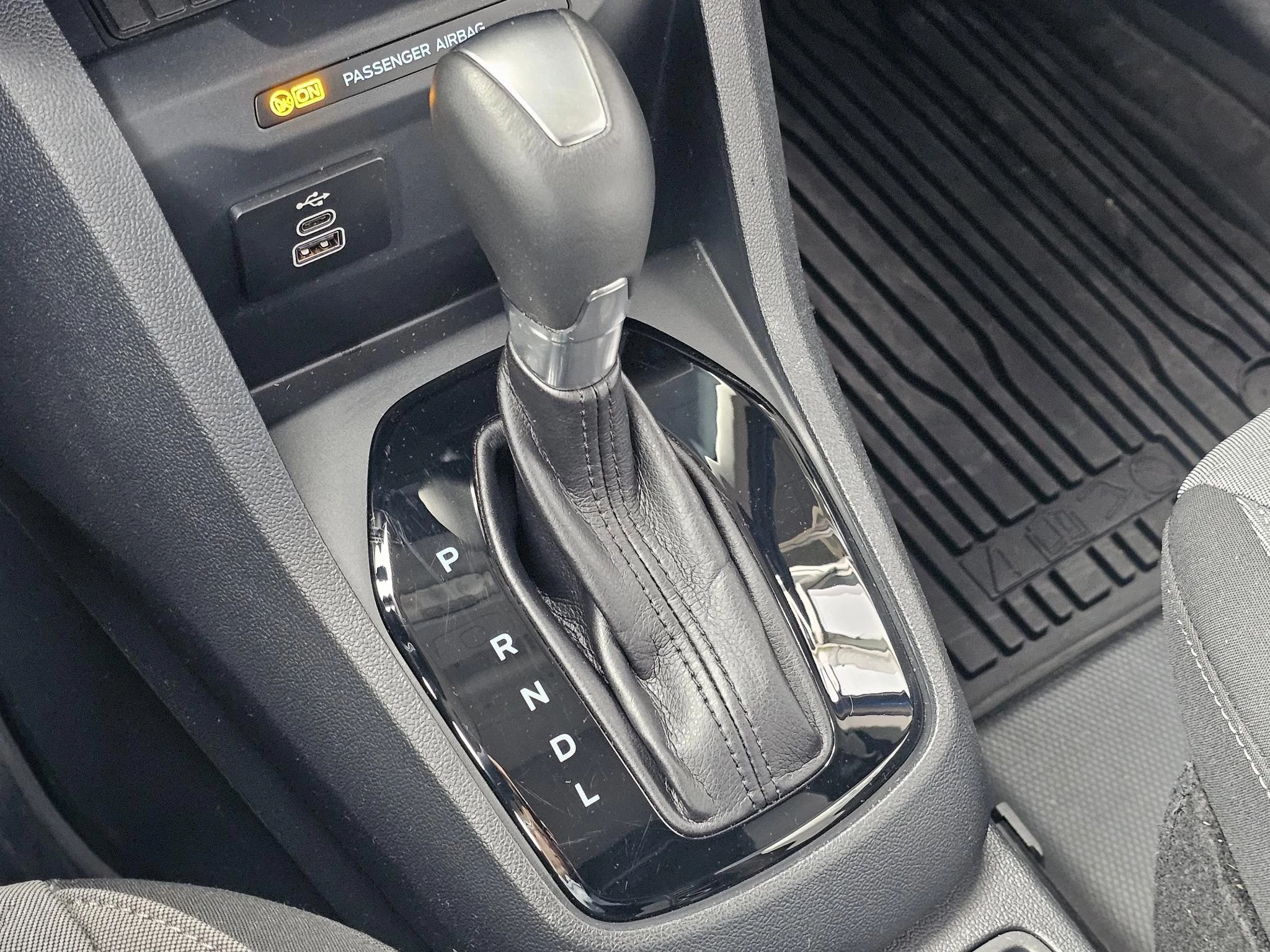 Hoofdafbeelding Ford Transit Courier