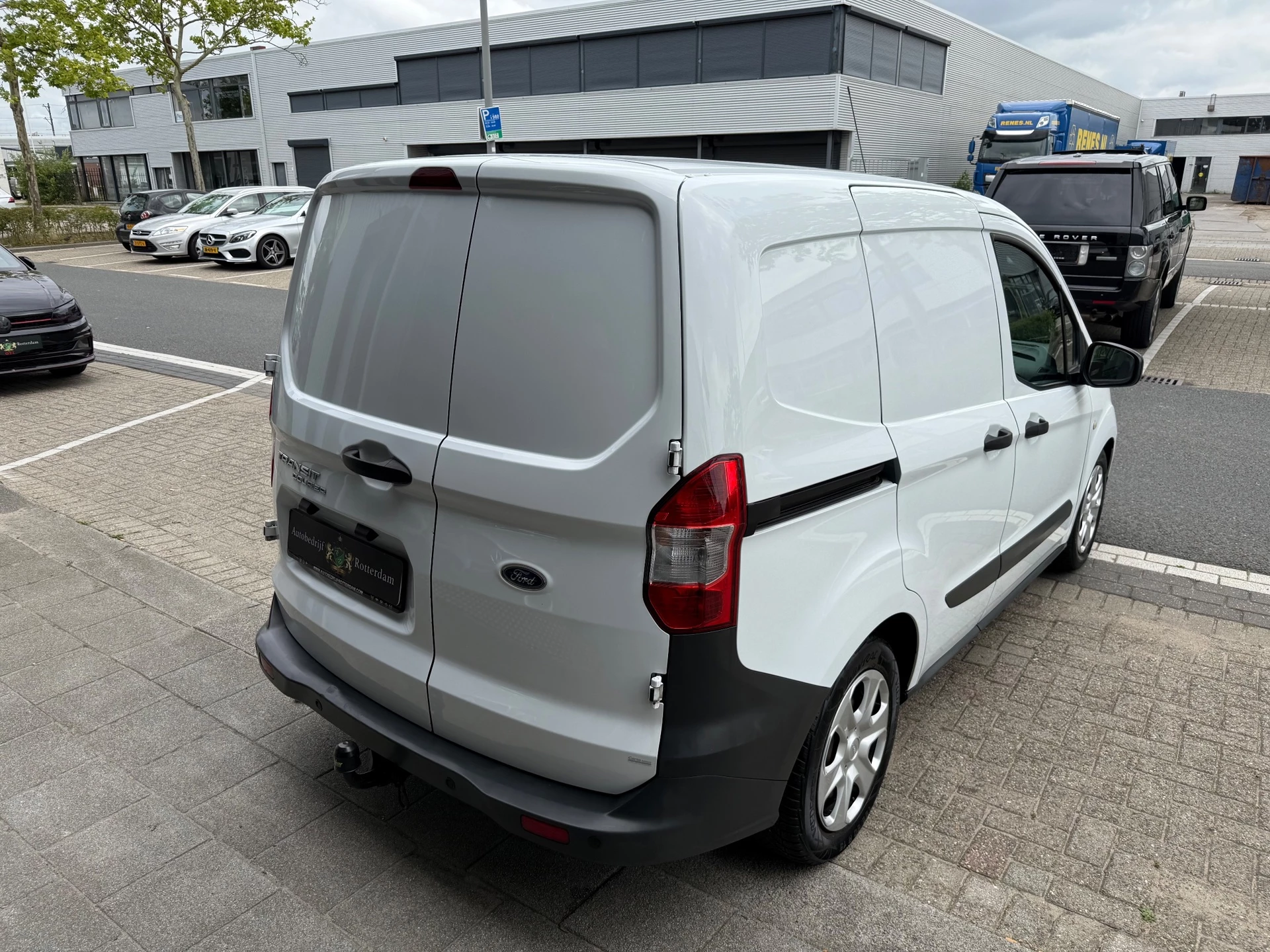 Hoofdafbeelding Ford Transit Courier