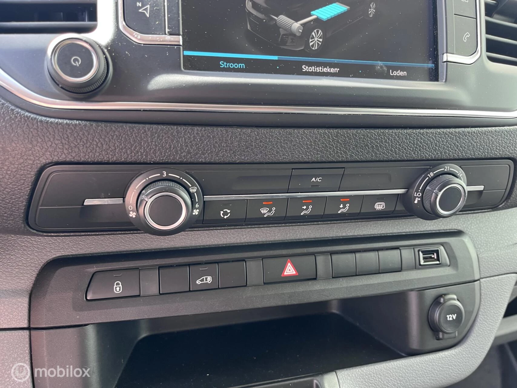 Hoofdafbeelding Peugeot e-Expert