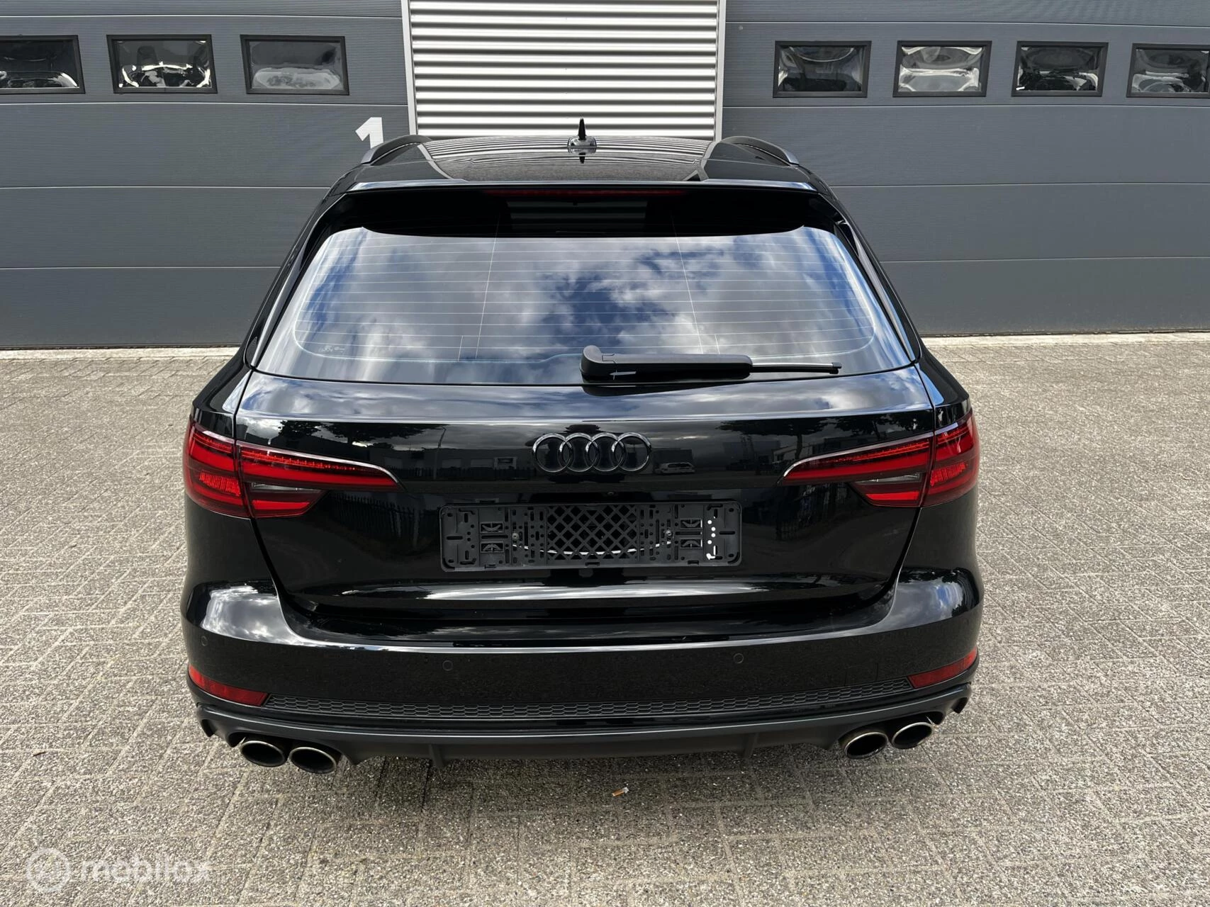 Hoofdafbeelding Audi S4