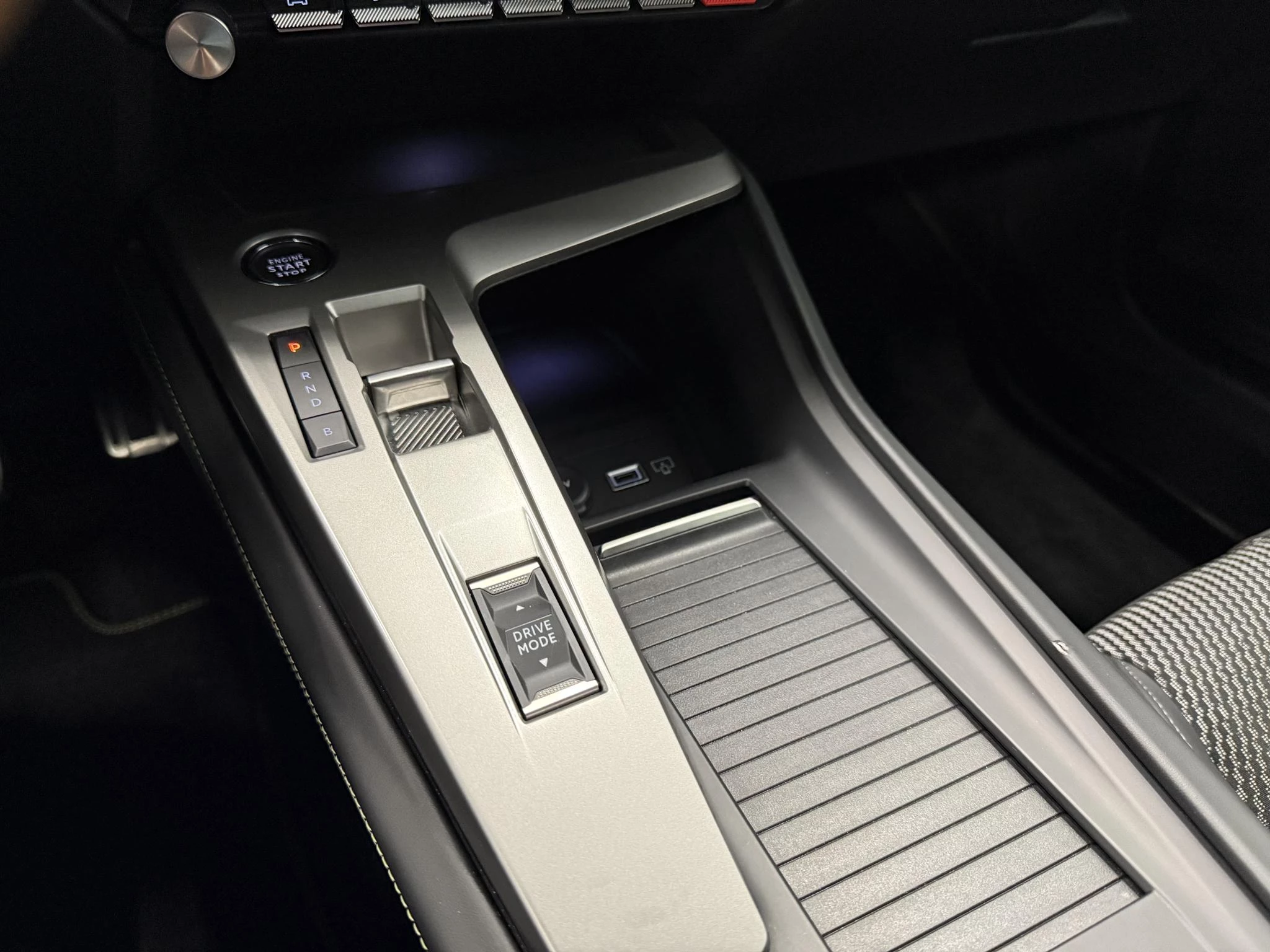 Hoofdafbeelding Peugeot 408