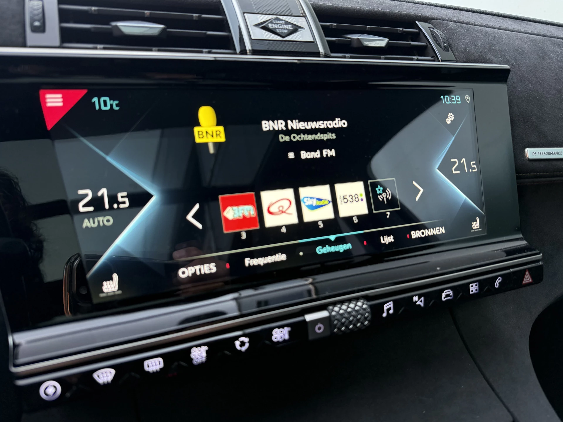 Hoofdafbeelding DS DS 7