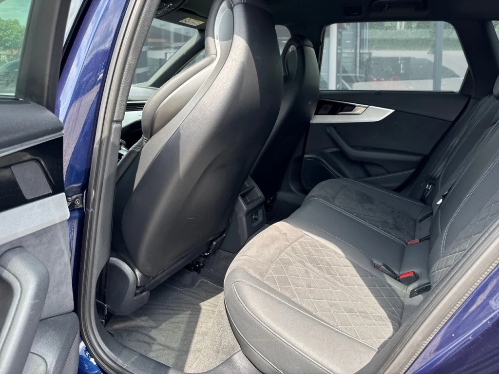 Hoofdafbeelding Audi S4