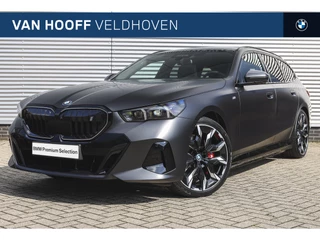 BMW i5 Touring eDrive40 M Sport / Panoramadak / Trekhaak / Parking Assistant Professional / Bowers & Wilkins / Adaptieve LED / Stoelventilatie