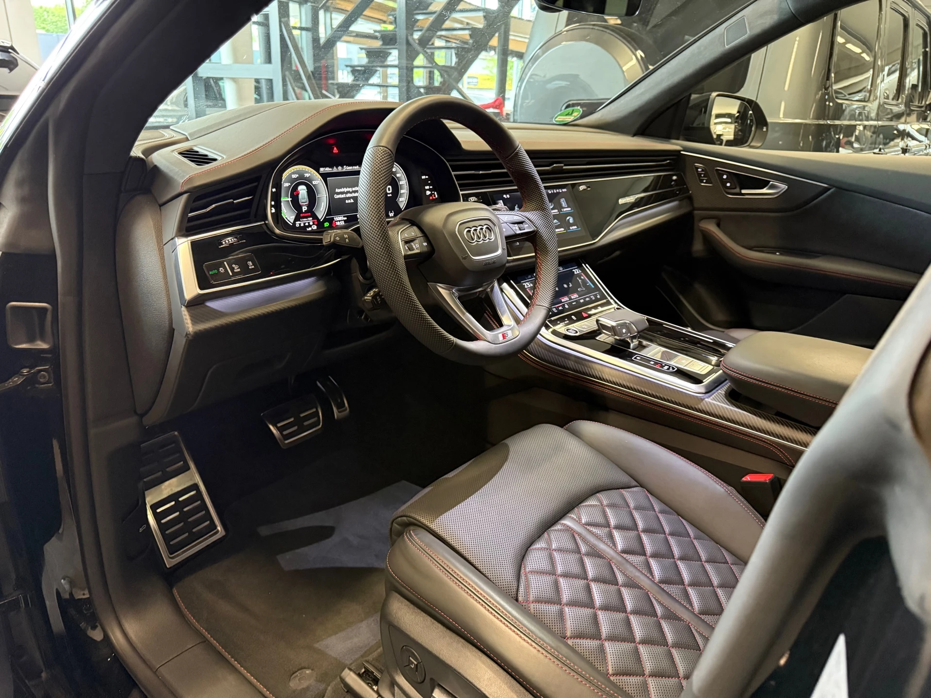 Hoofdafbeelding Audi Q8