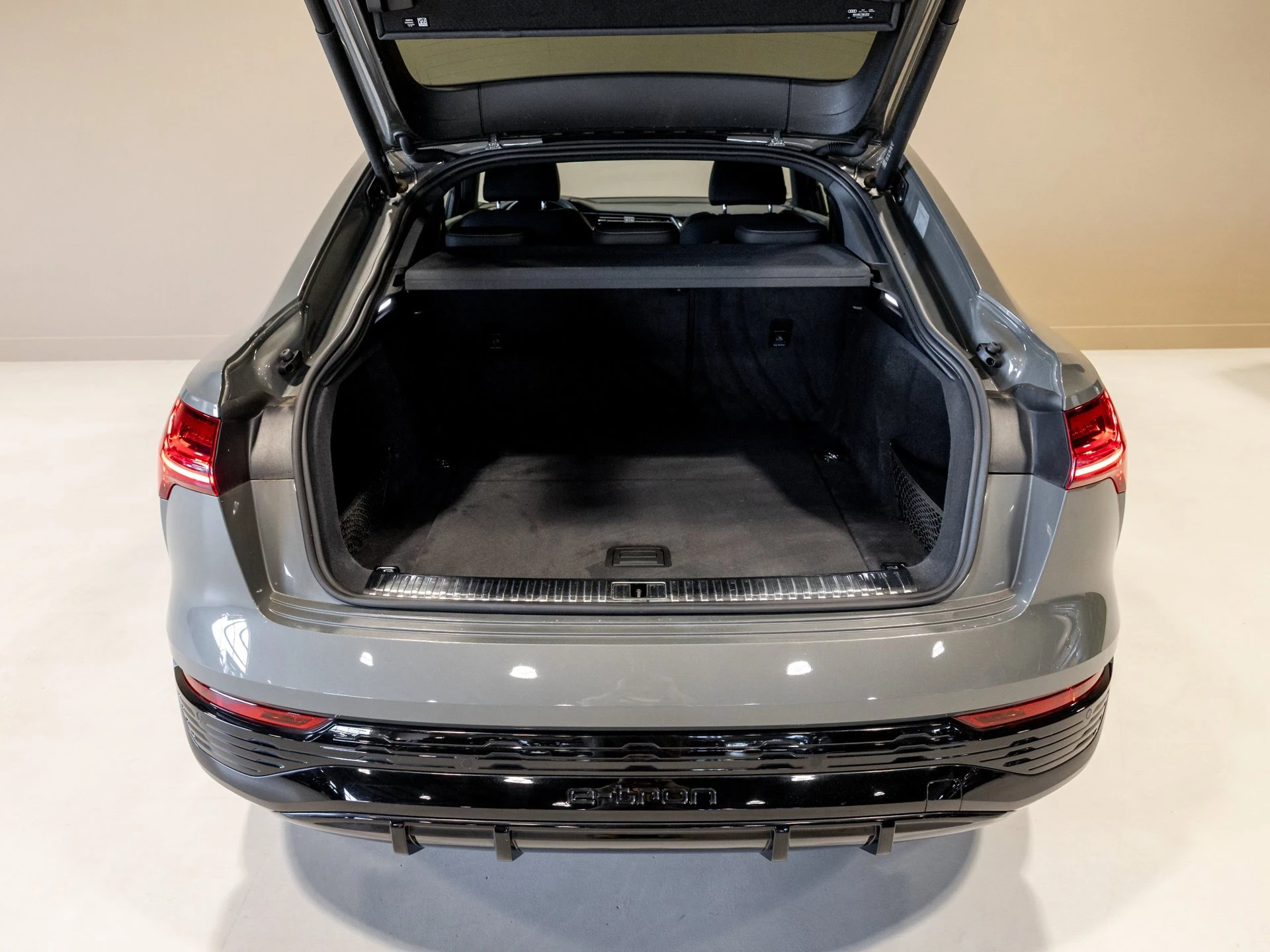 Hoofdafbeelding Audi Q8 Sportback e-tron