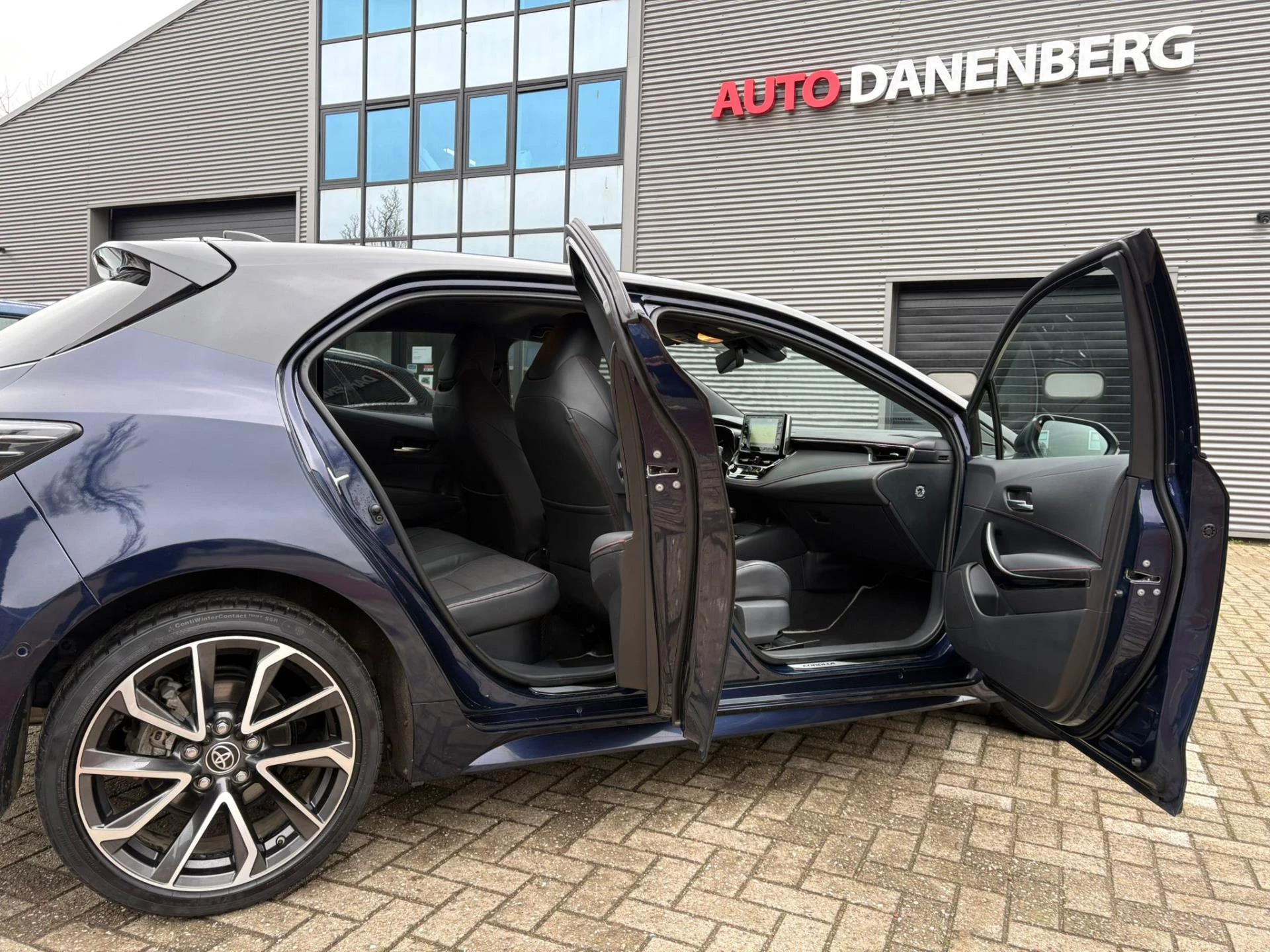 Hoofdafbeelding Toyota Corolla